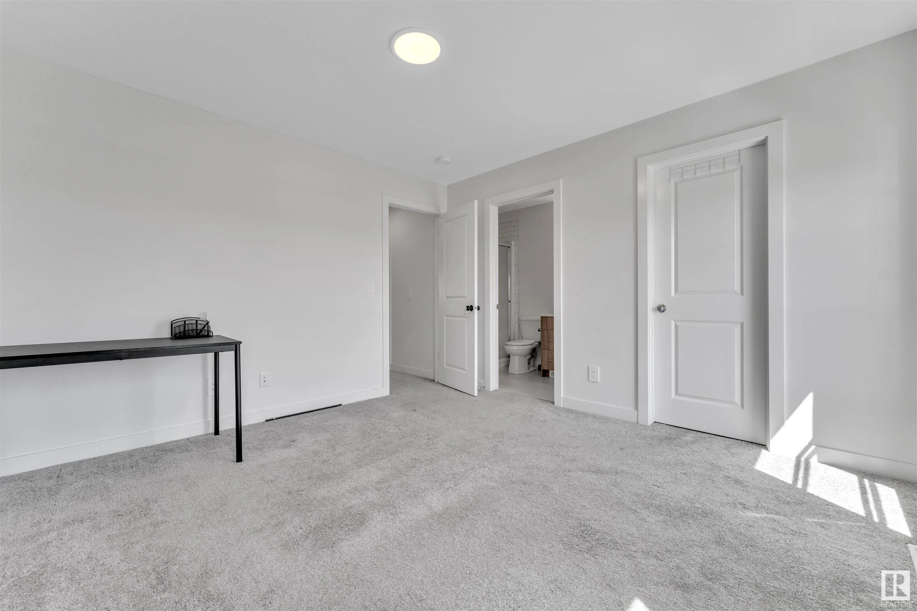 16806 31 Avenue