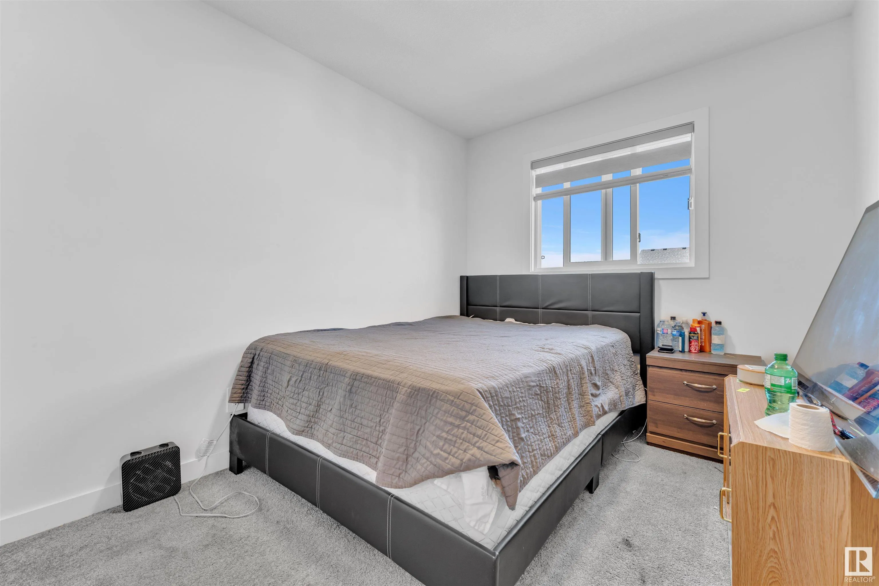 16806 31 Avenue