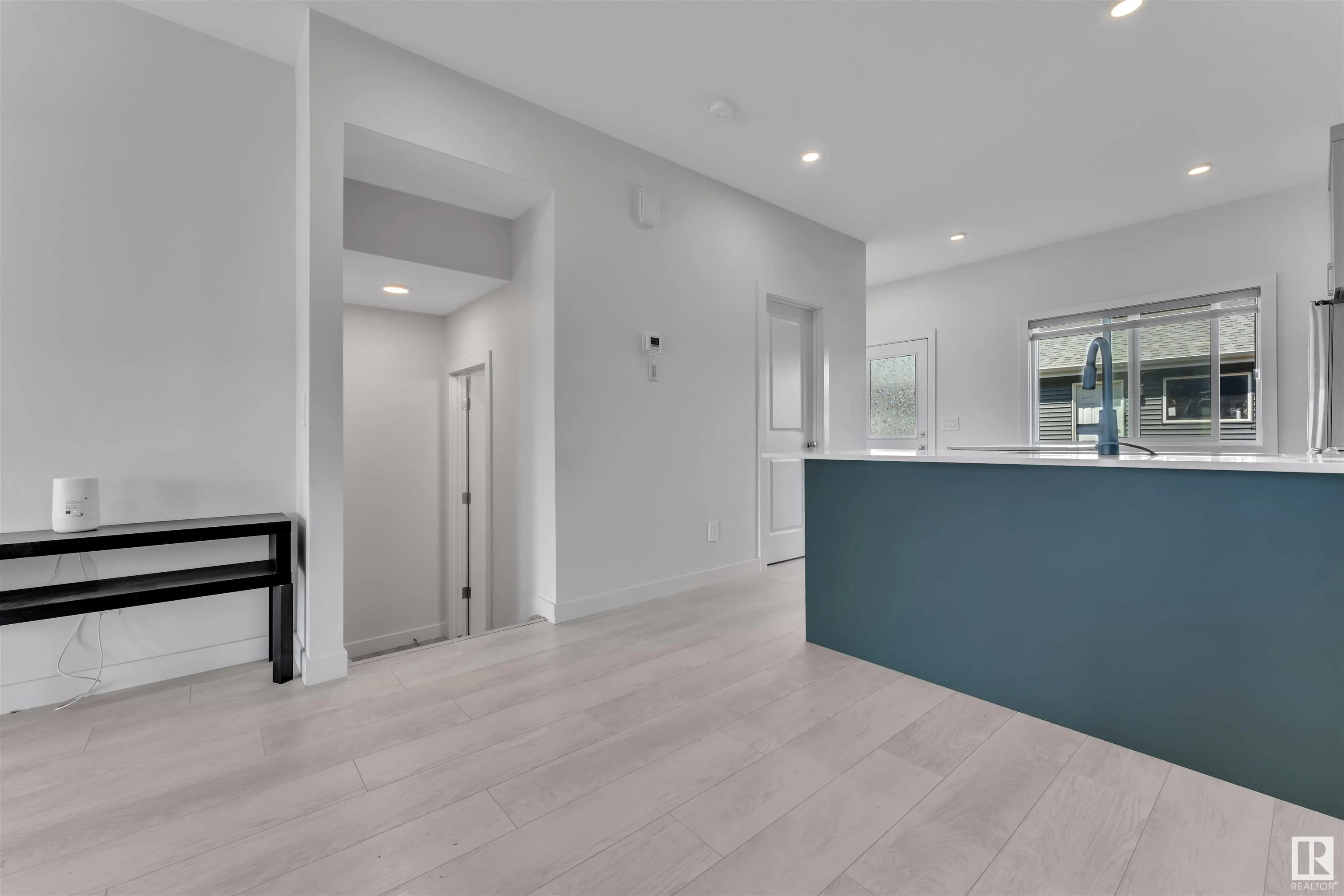 16806 31 Avenue