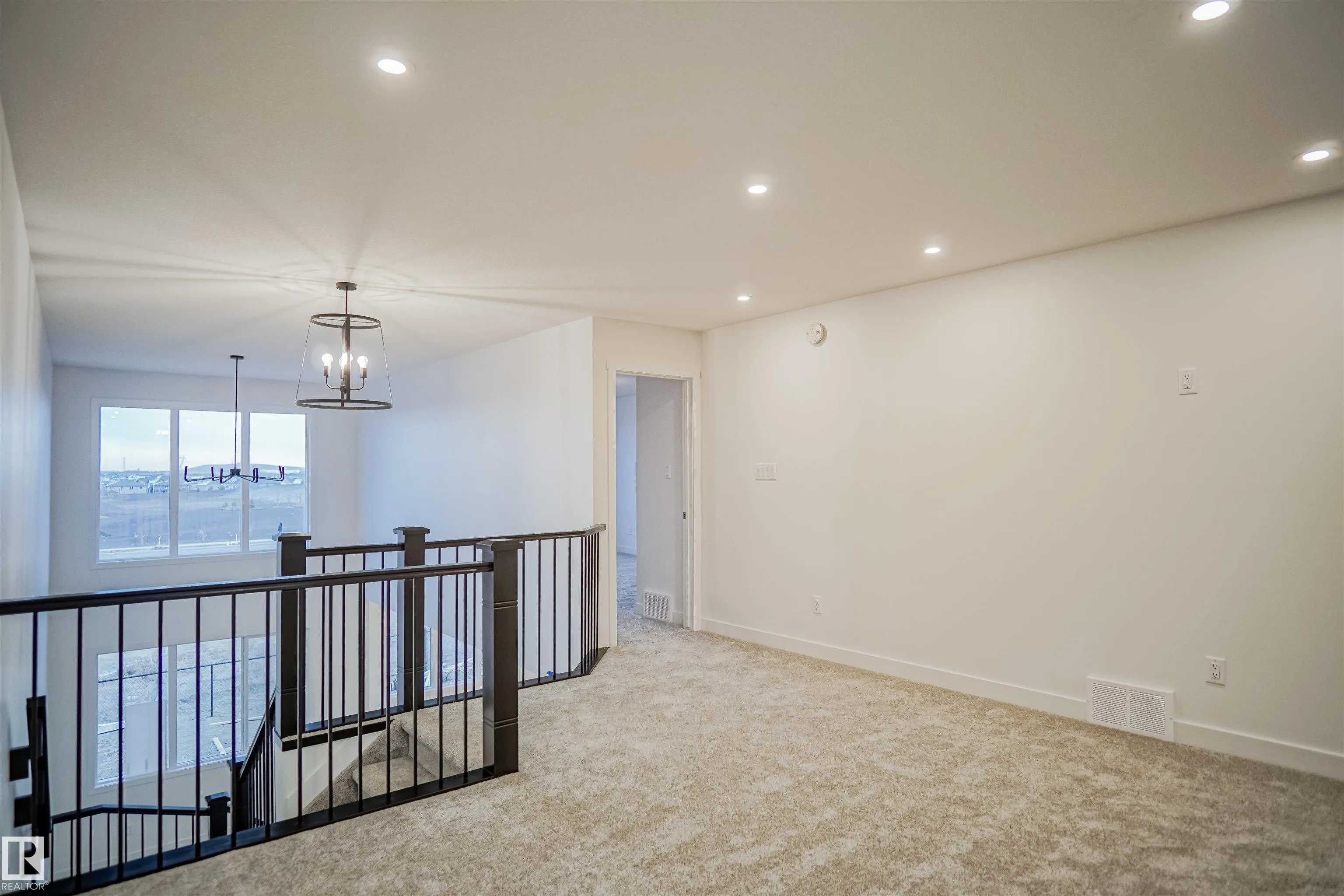 133 SUNLAND Way