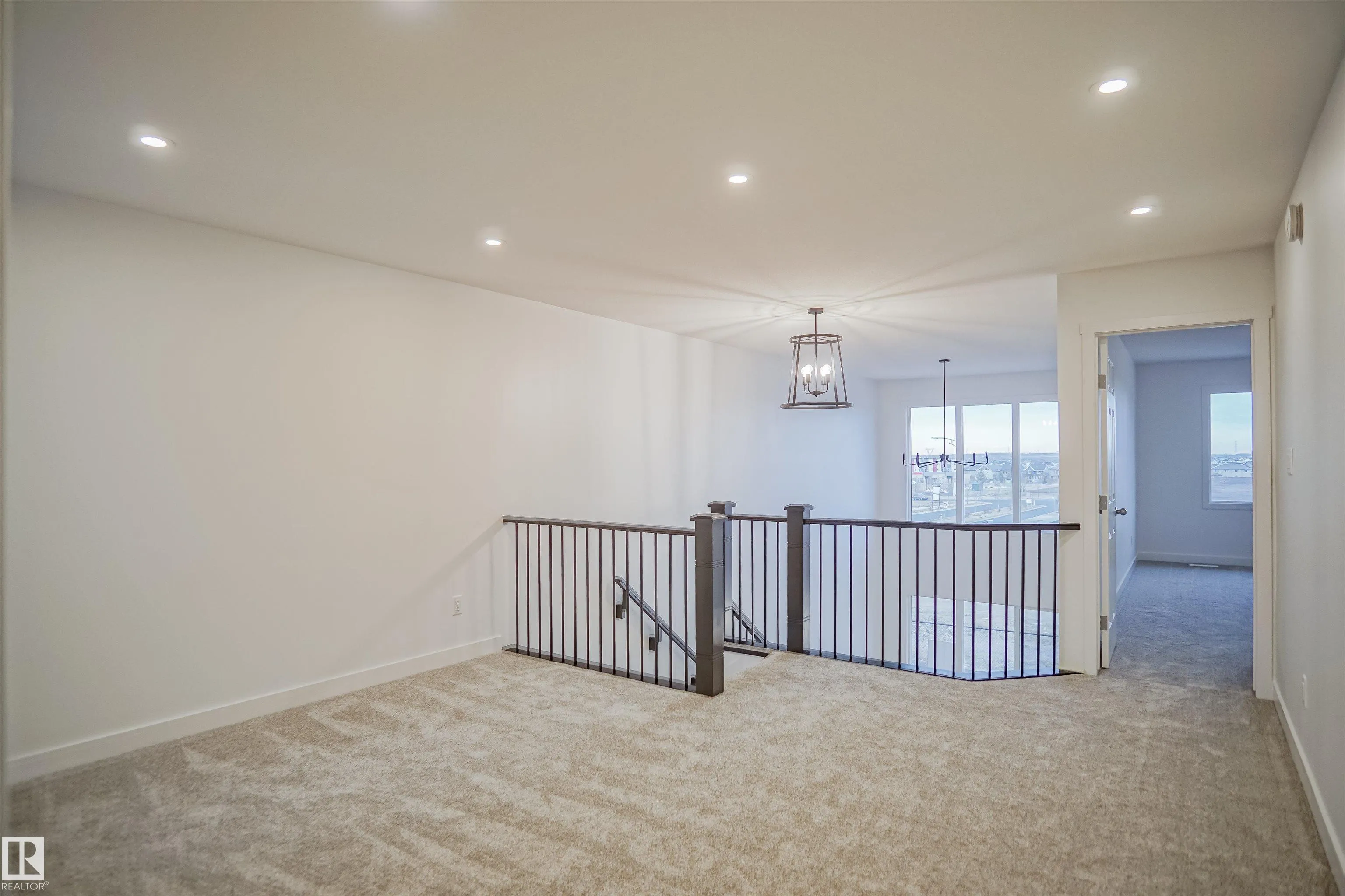 133 SUNLAND Way