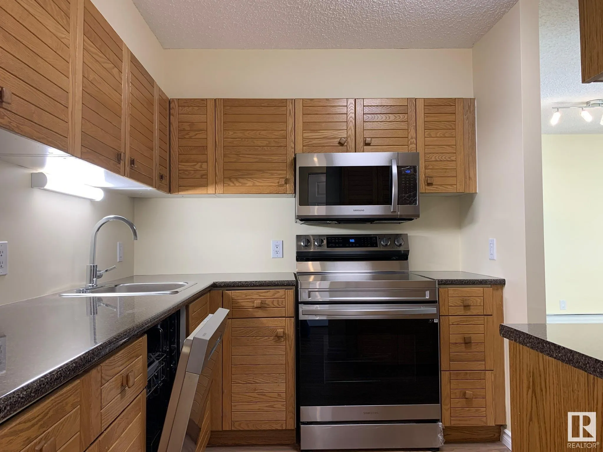 10149 SASKATCHEWAN Drive