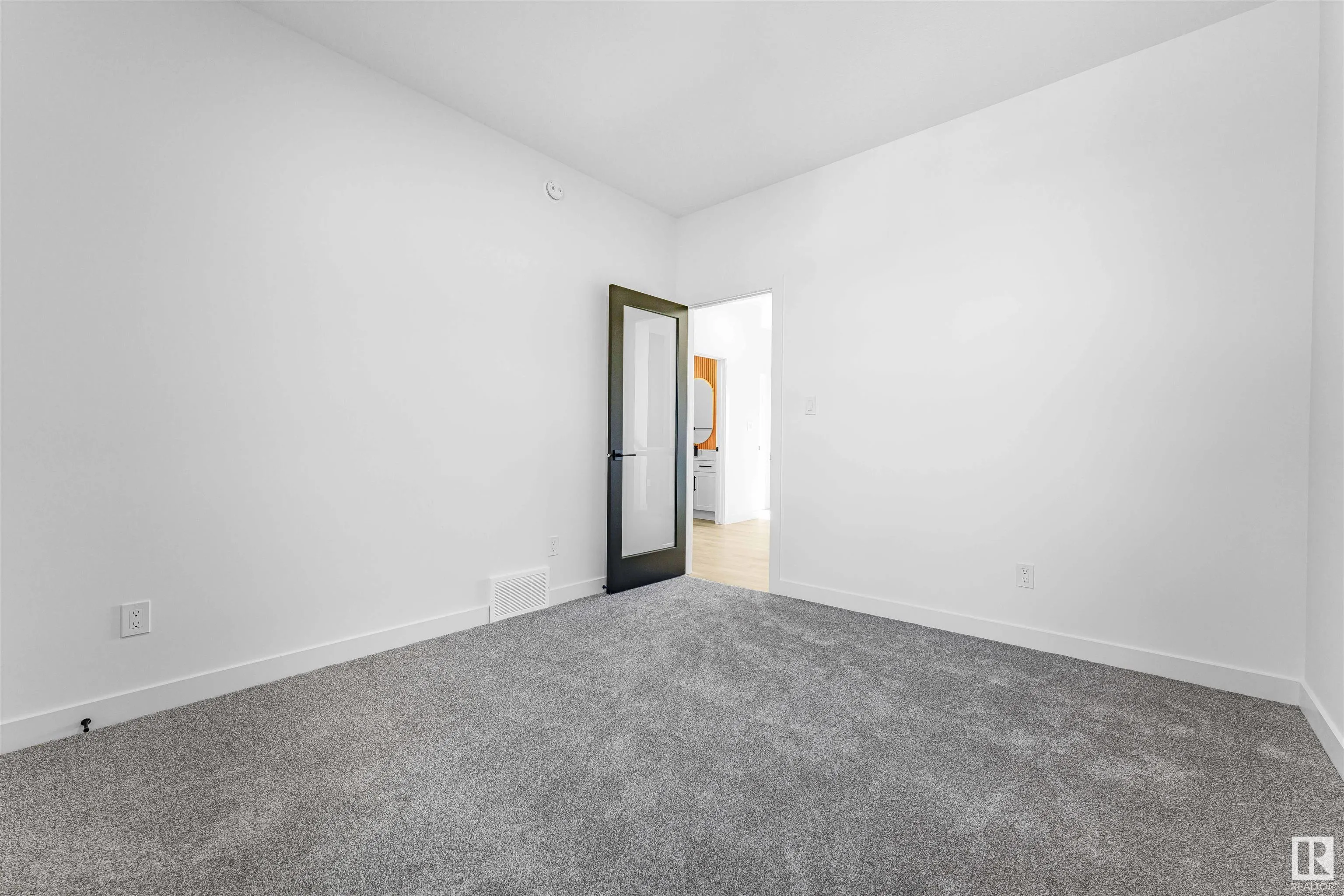 30 TILIA Place
