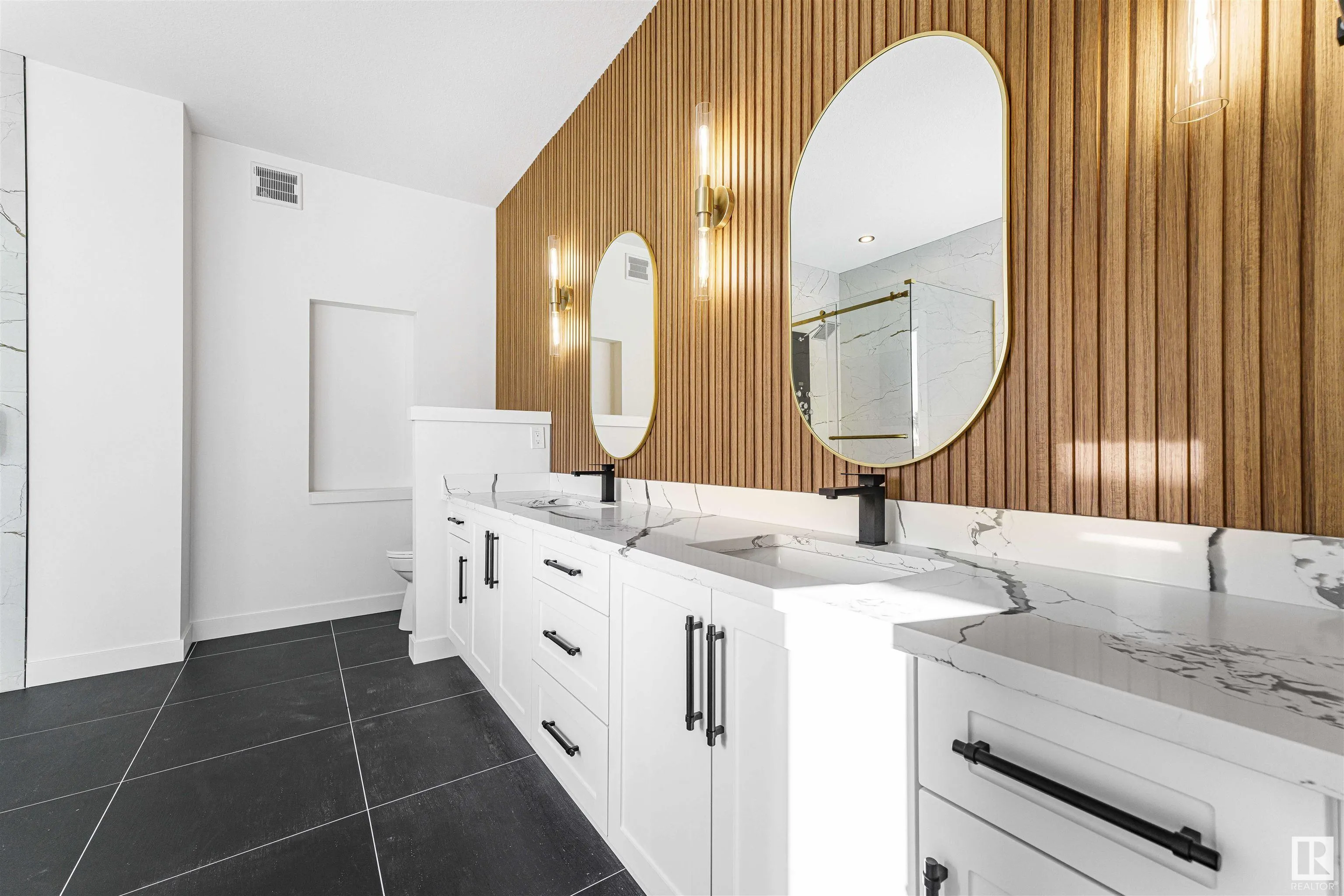 30 TILIA Place