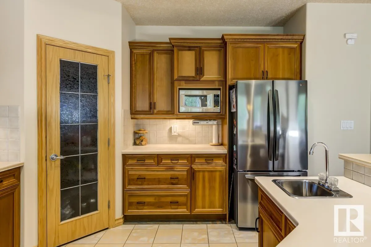 244 WOLF WILLOW Road