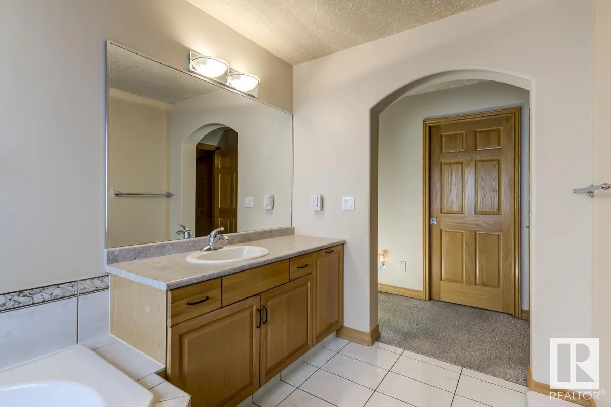 244 WOLF WILLOW Road
