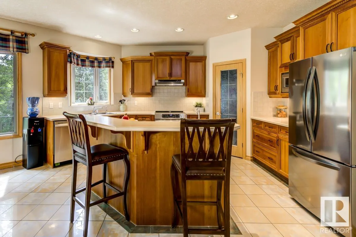 244 WOLF WILLOW Road