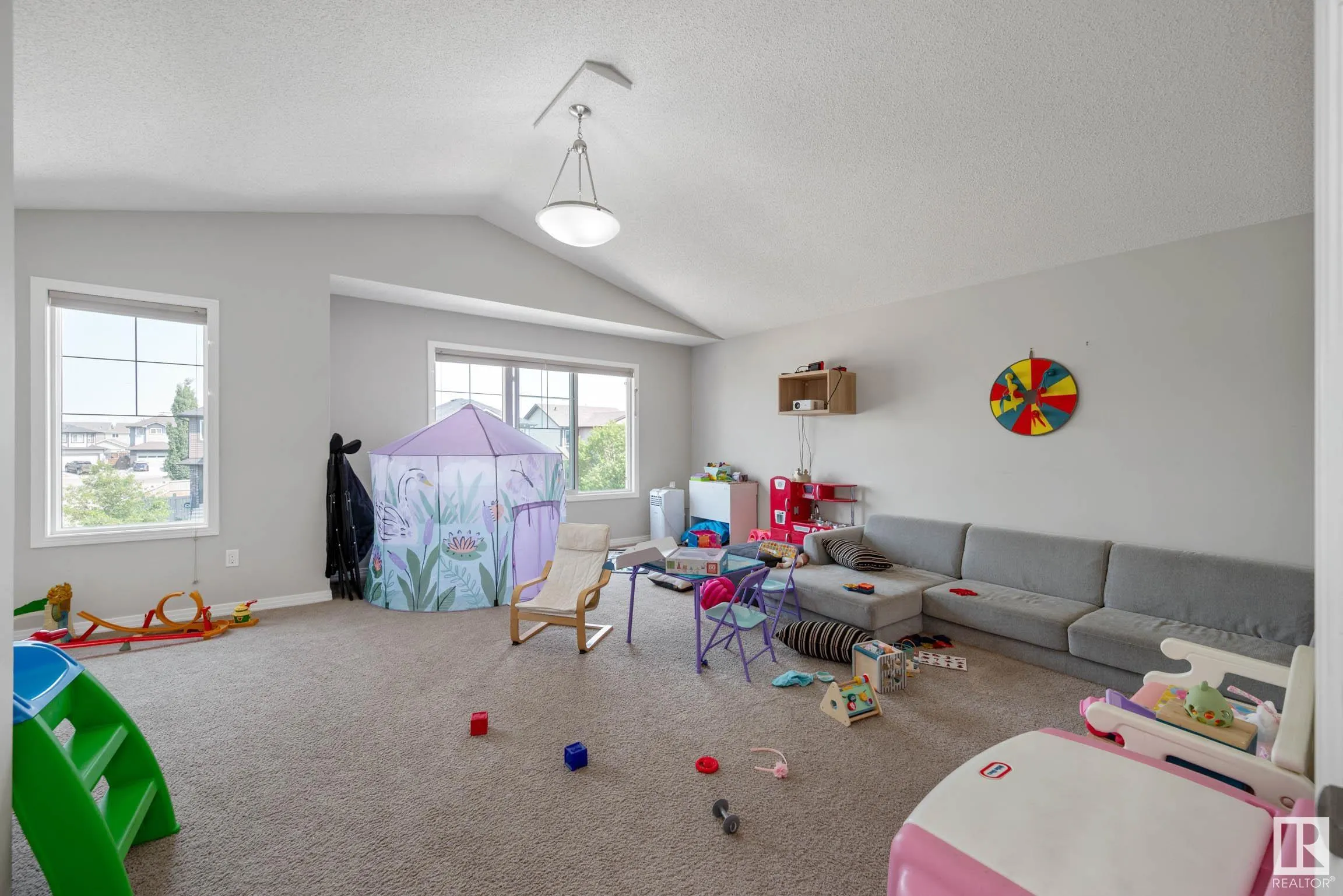 379 Reynalds Court