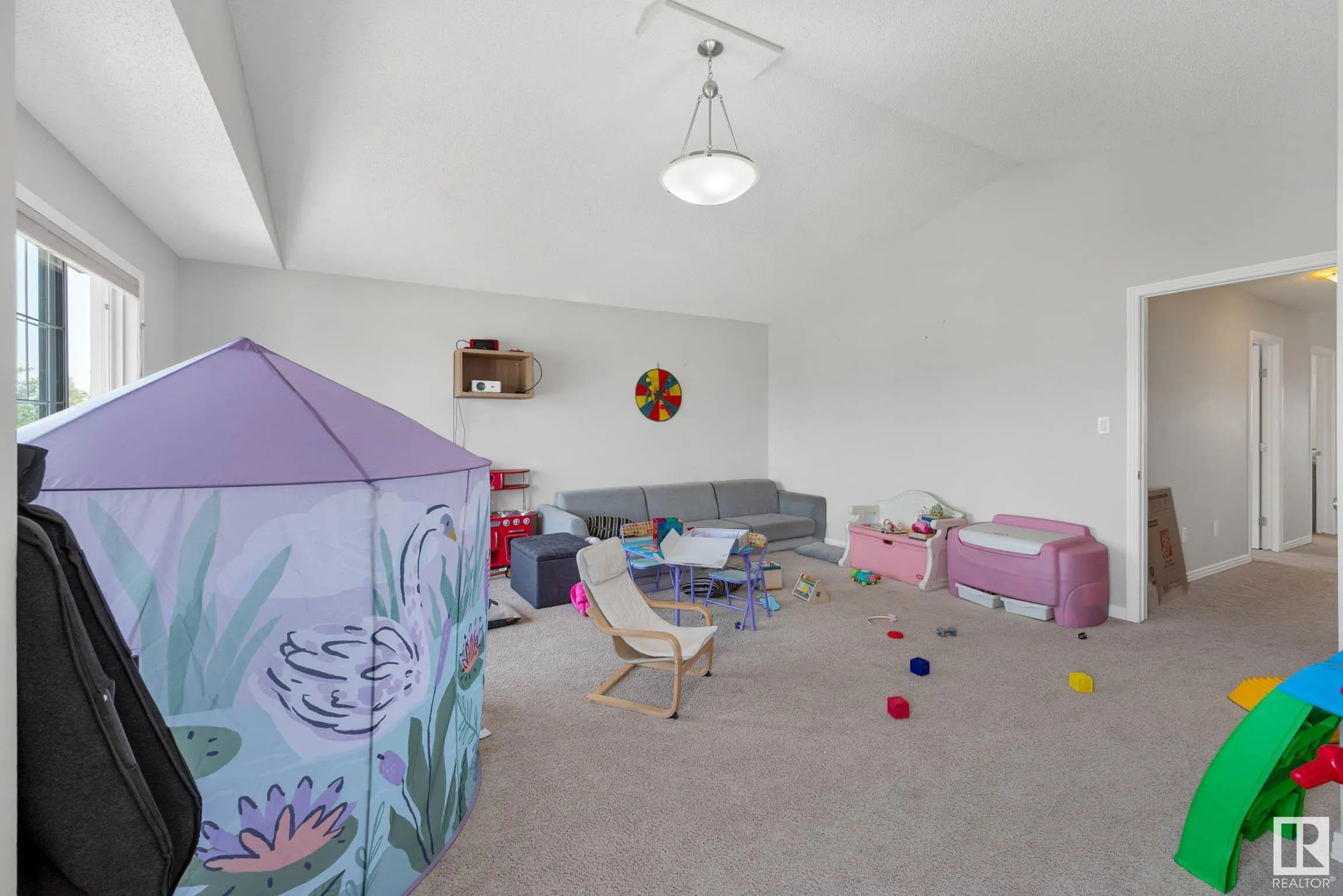379 Reynalds Court