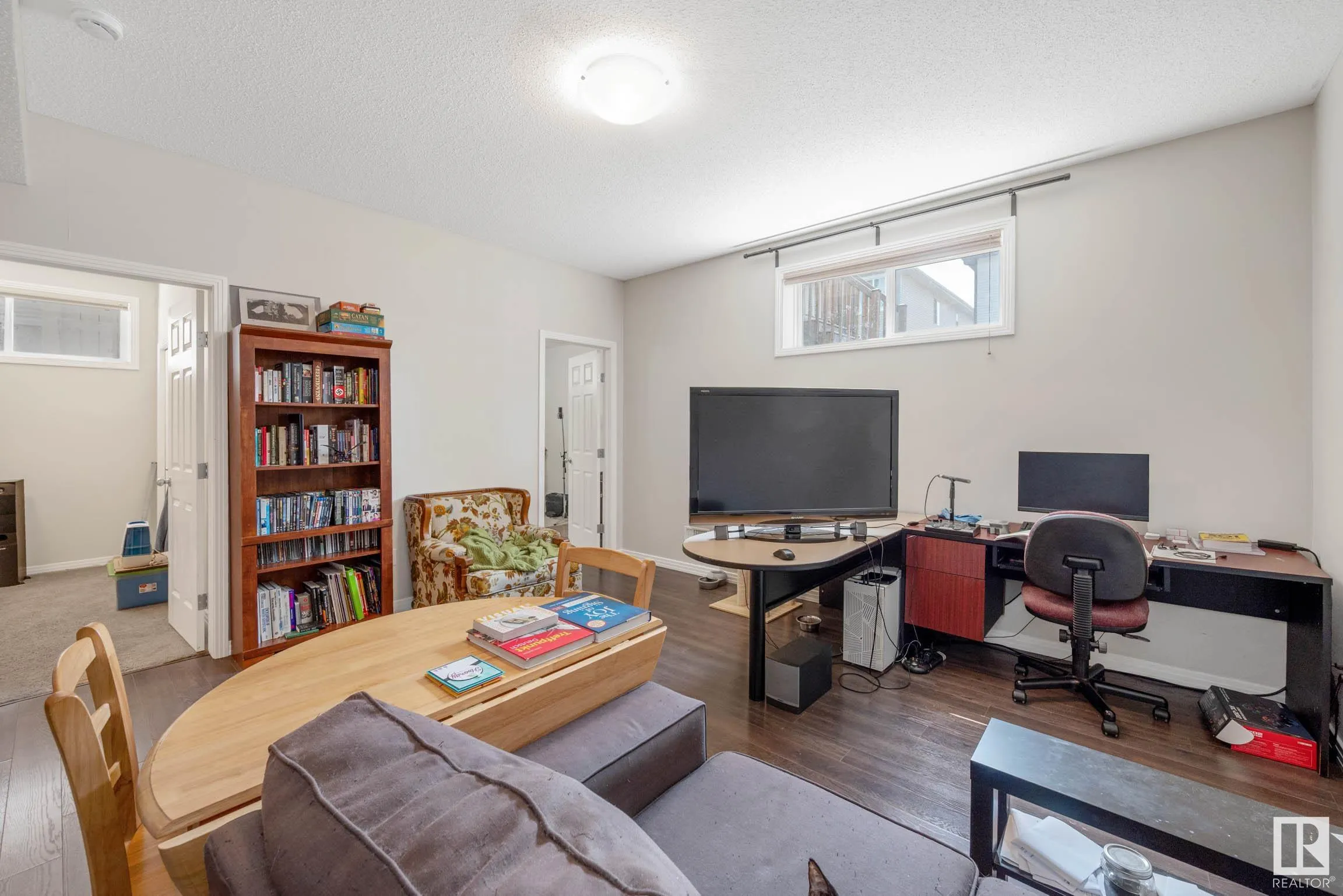379 Reynalds Court