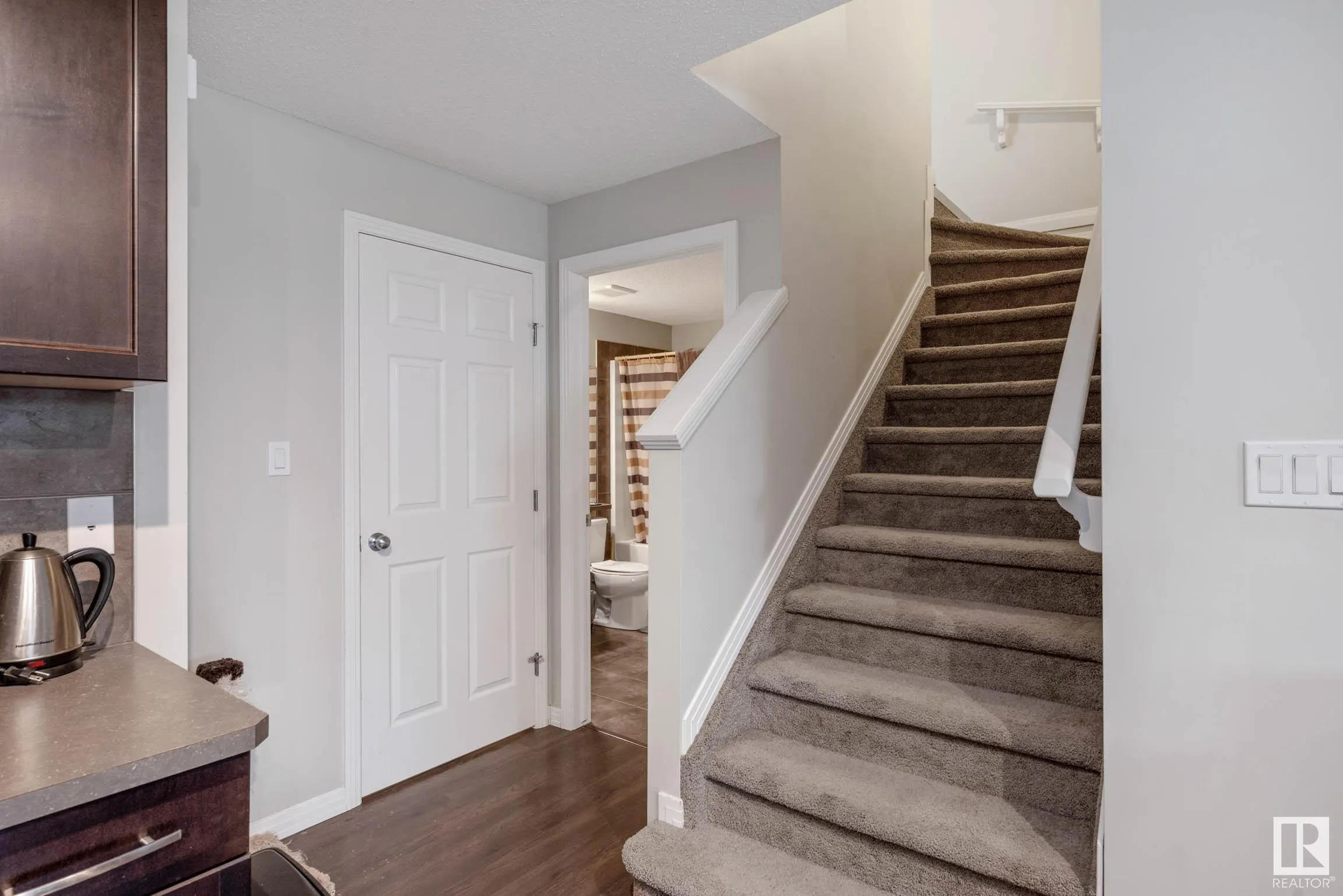 379 Reynalds Court