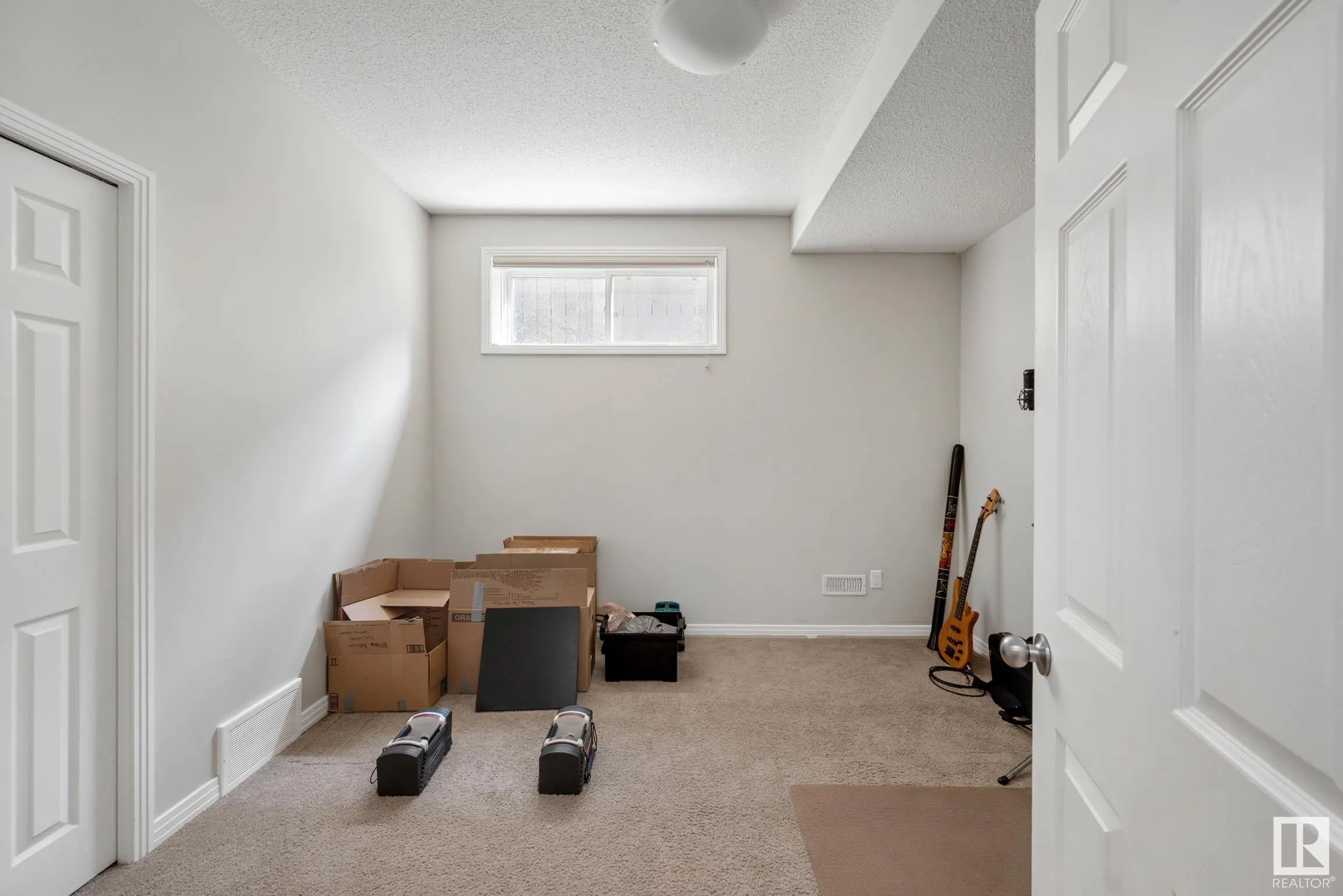 379 Reynalds Court