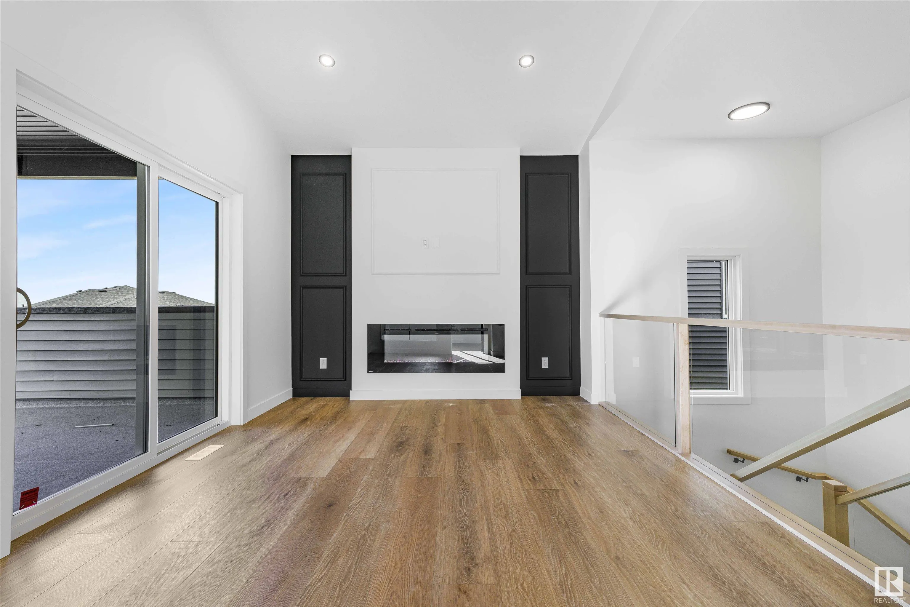 21 AXELWOOD Crescent