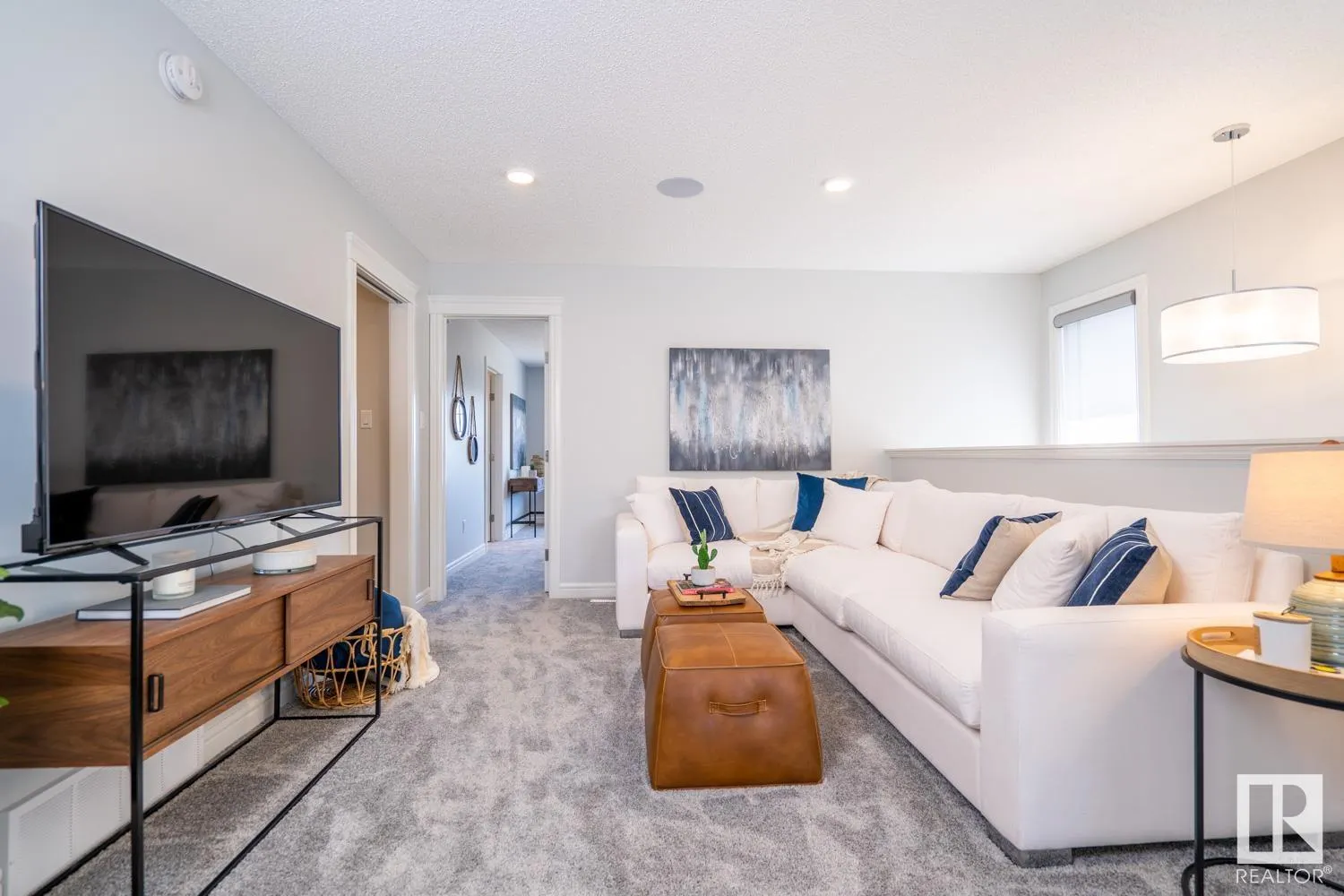 153 SUNLAND Way