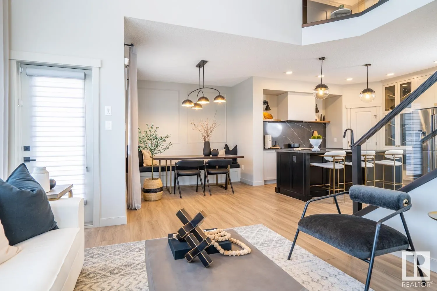 142 SUNLAND Way