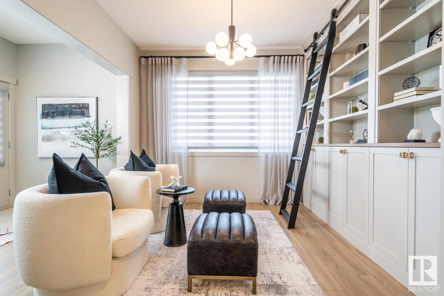 142 SUNLAND Way