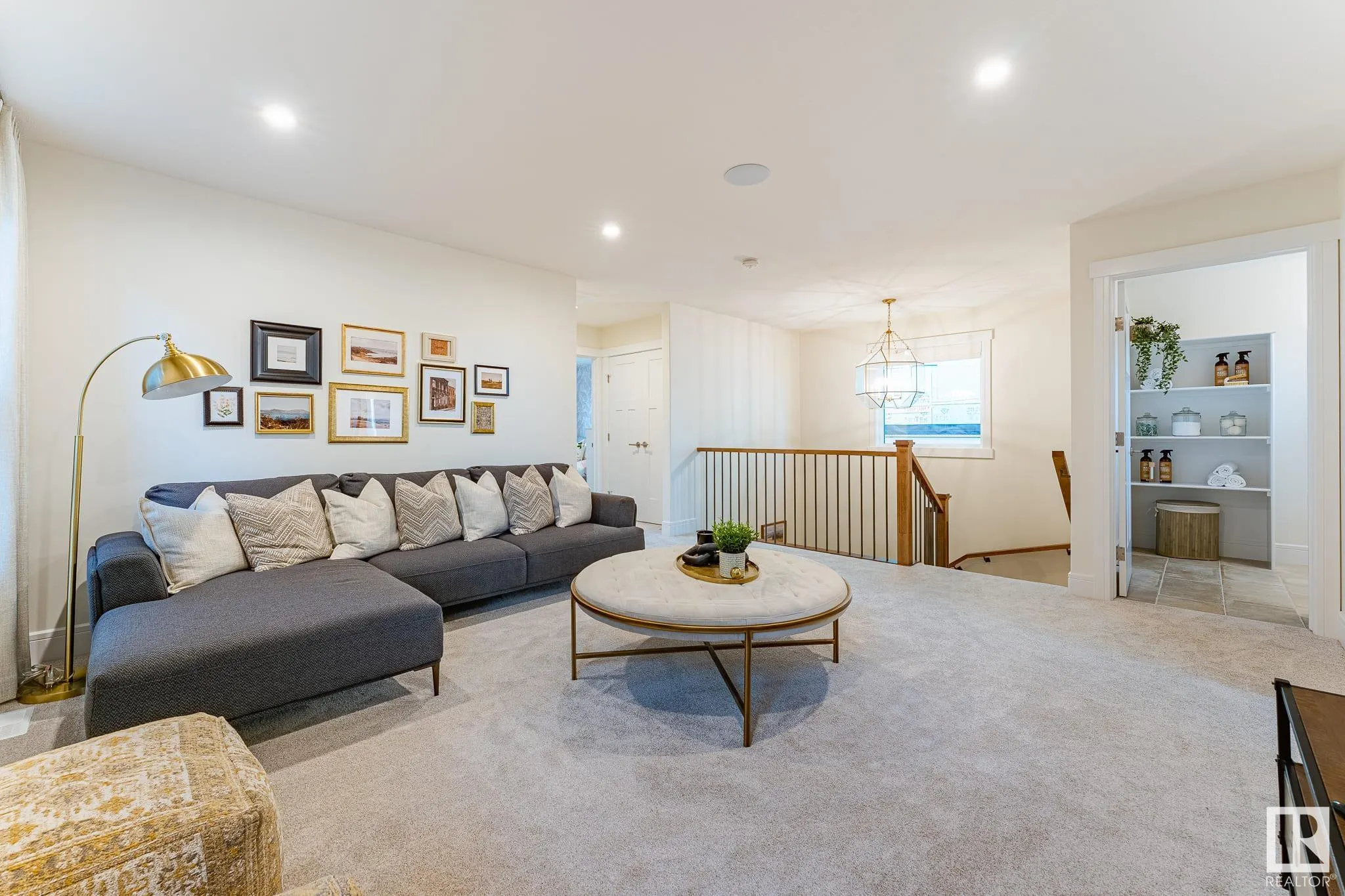 18 EMERALD Way
