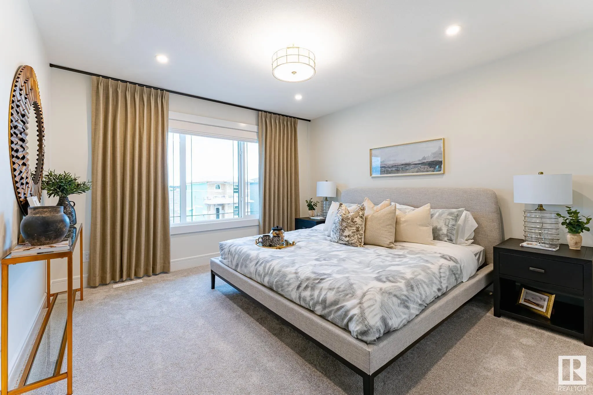 18 EMERALD Way