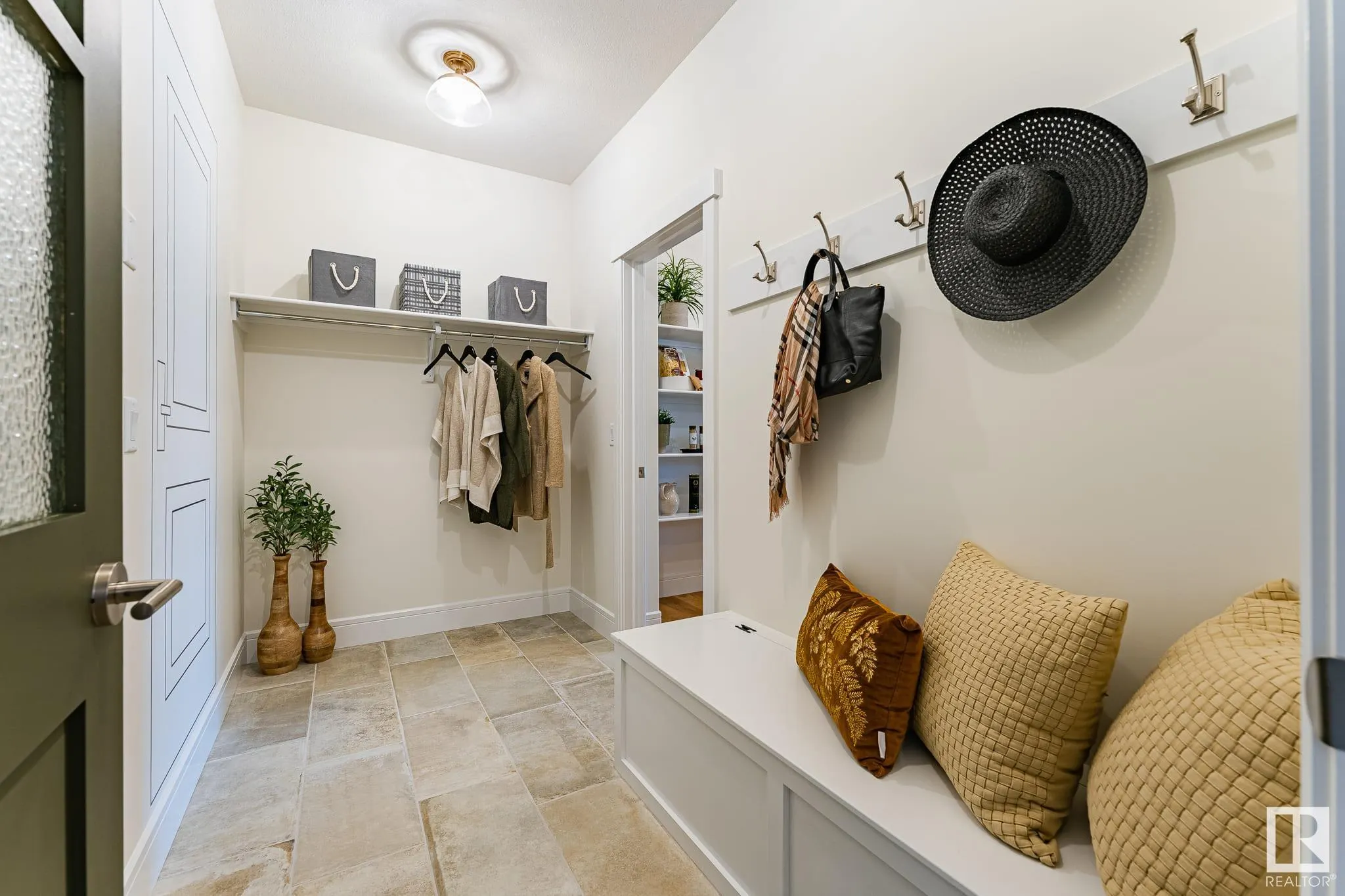 18 EMERALD Way