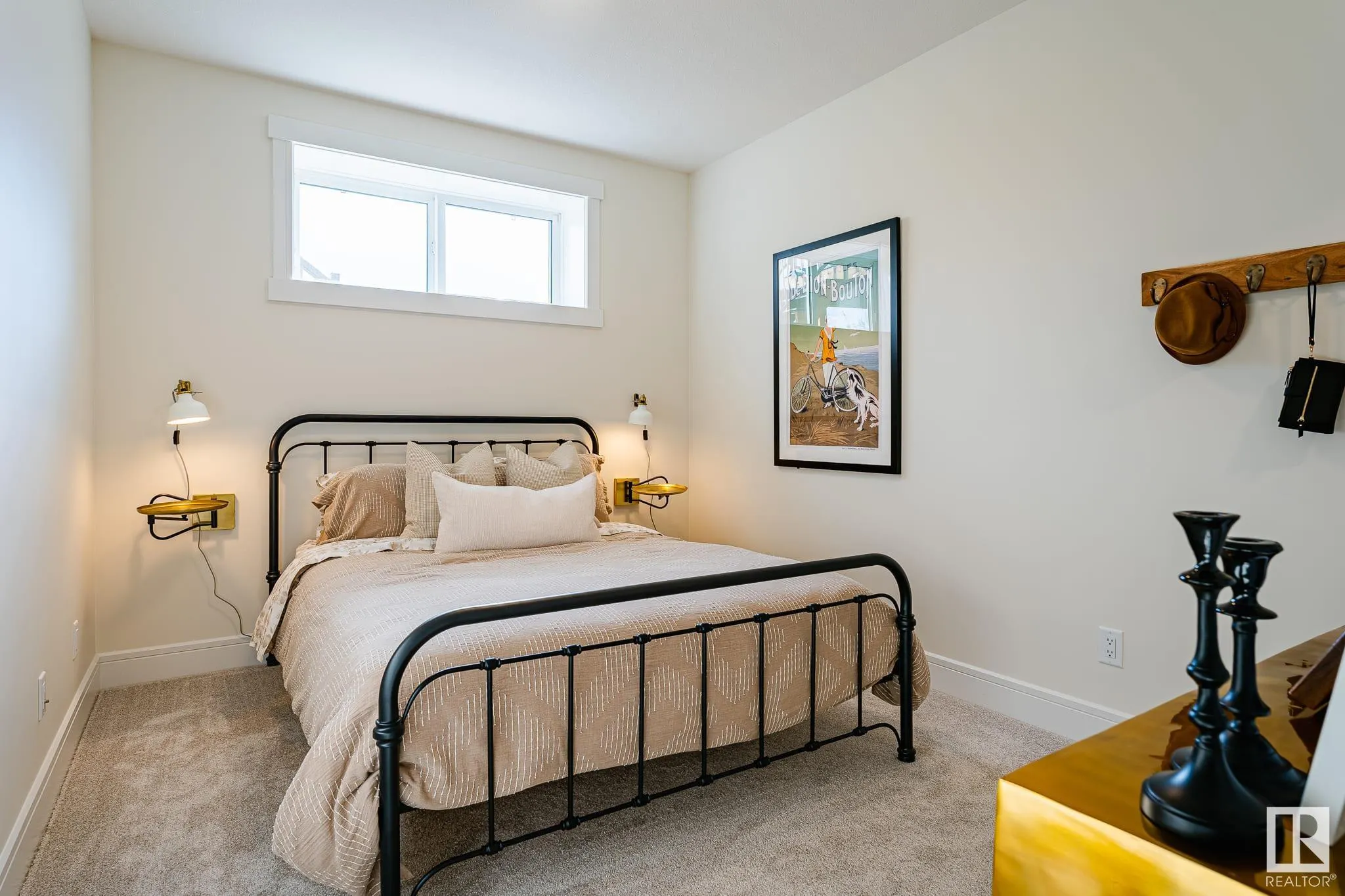 18 EMERALD Way