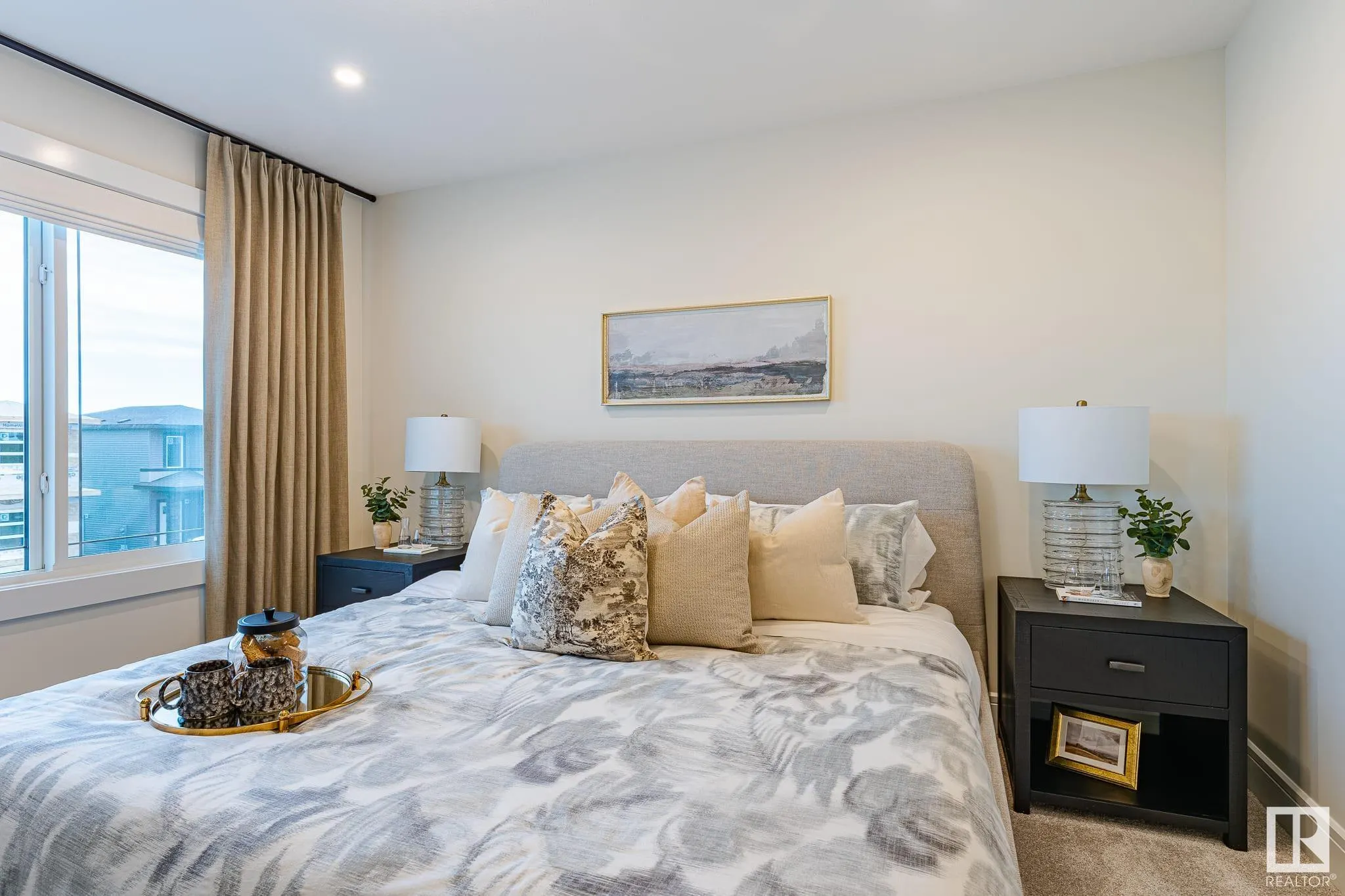 18 EMERALD Way