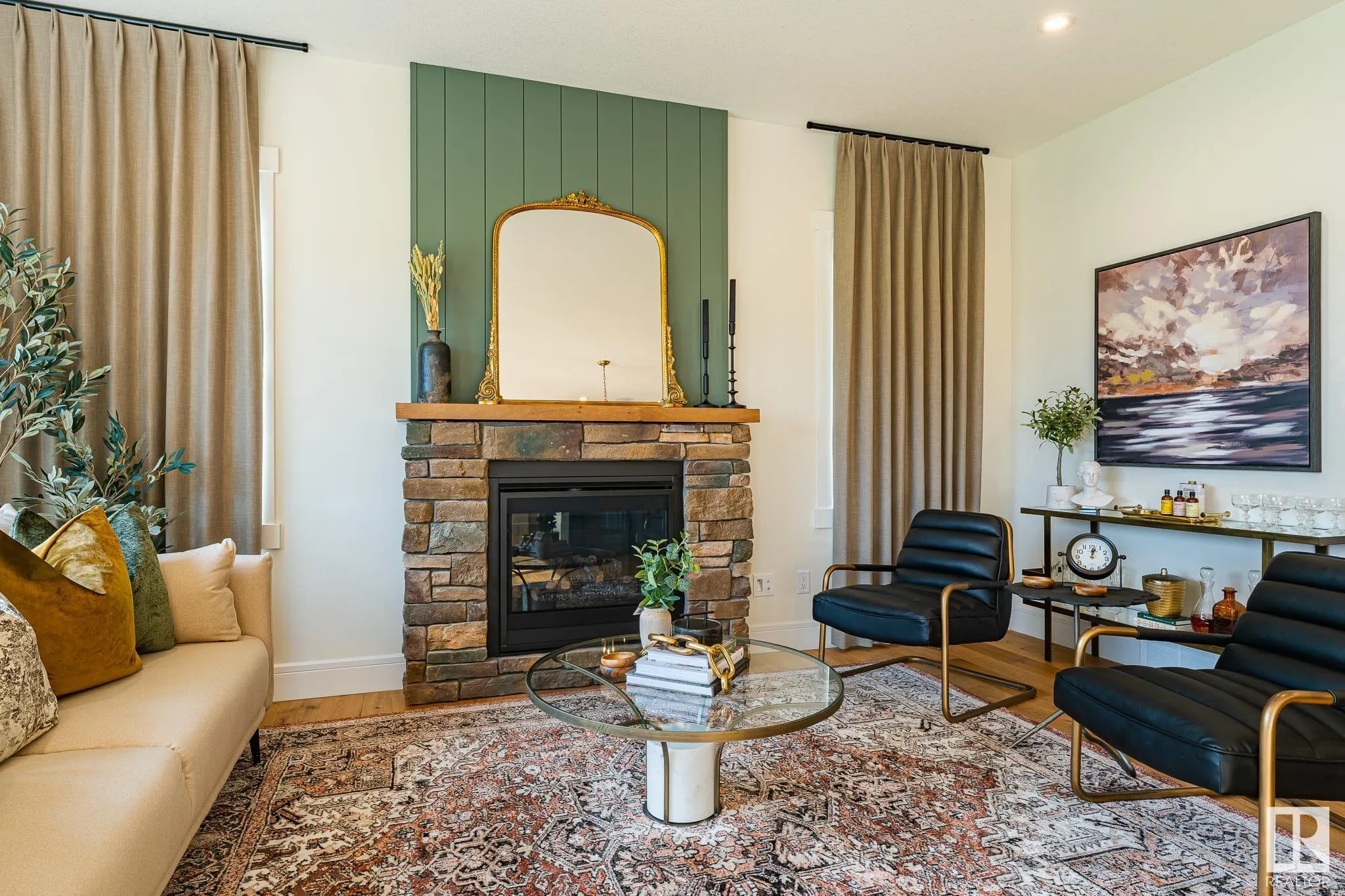 18 EMERALD Way