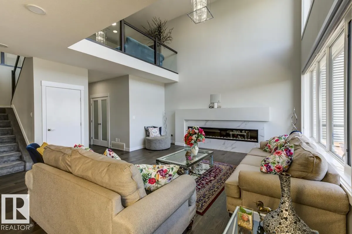 6817 KNOX Loop