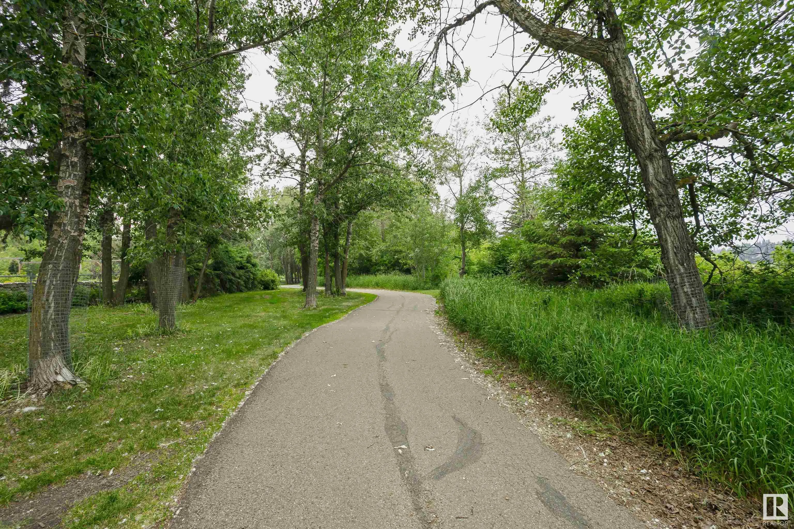 260 STURGEON Road