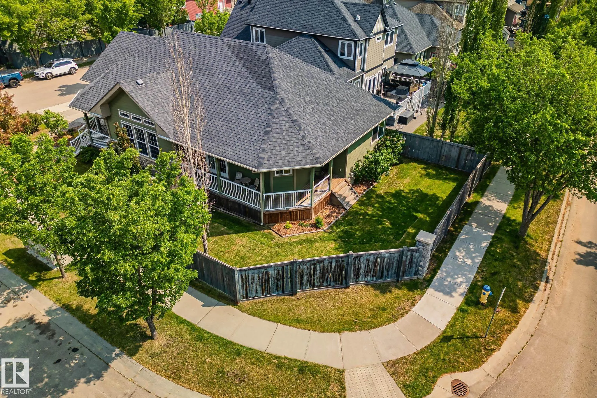 5101 CHATEAU Court