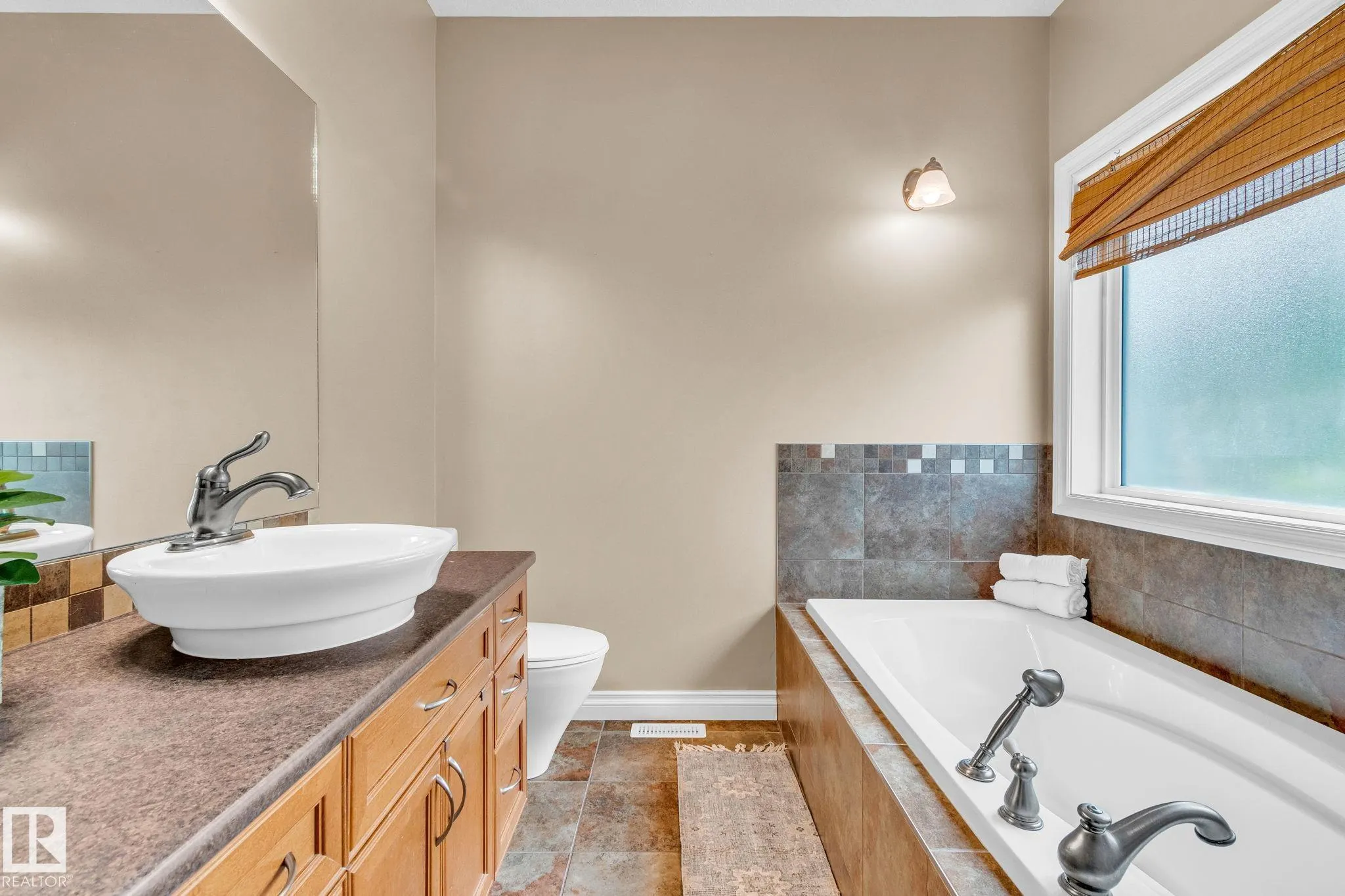 5101 CHATEAU Court