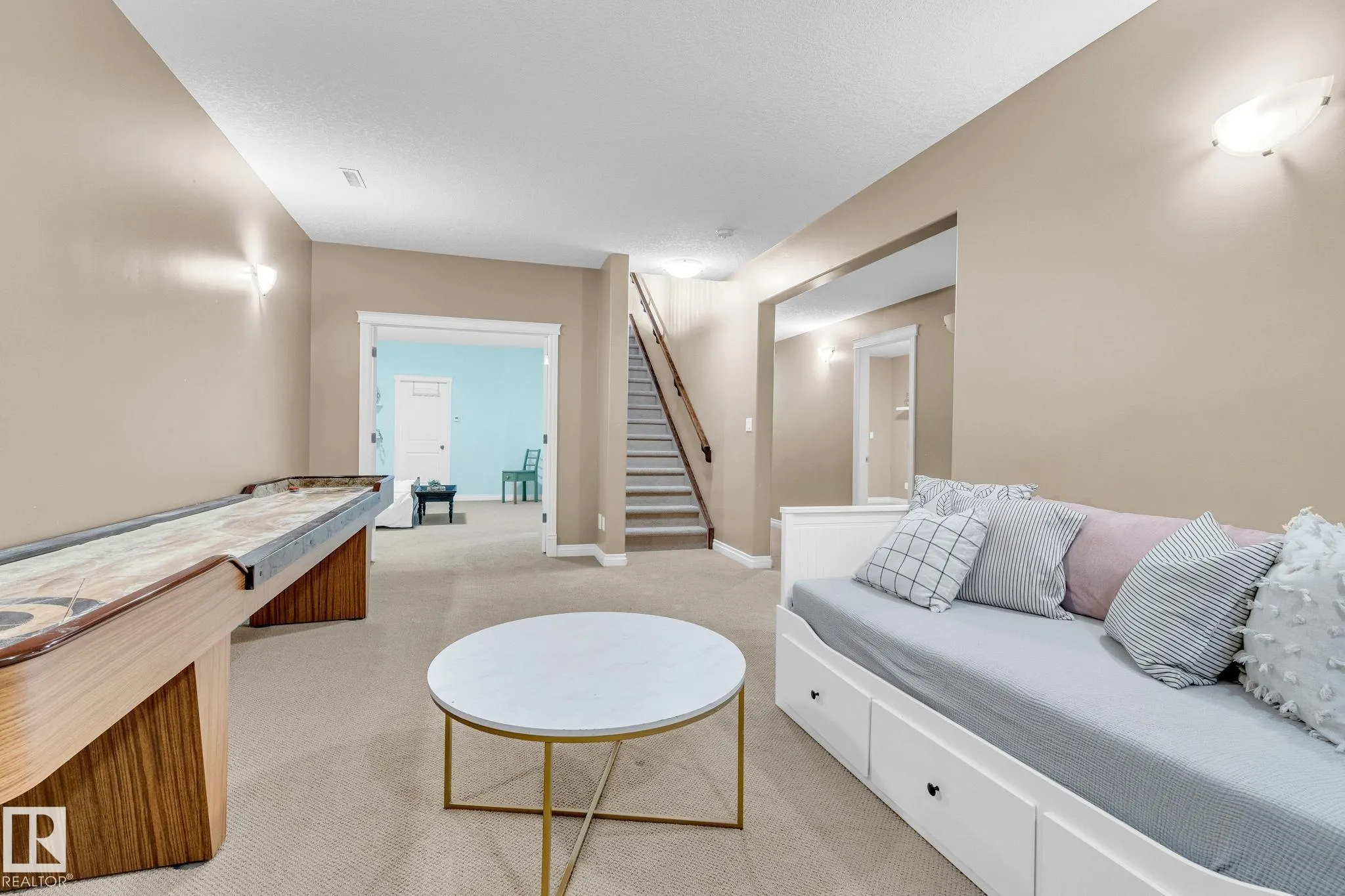 5101 CHATEAU Court