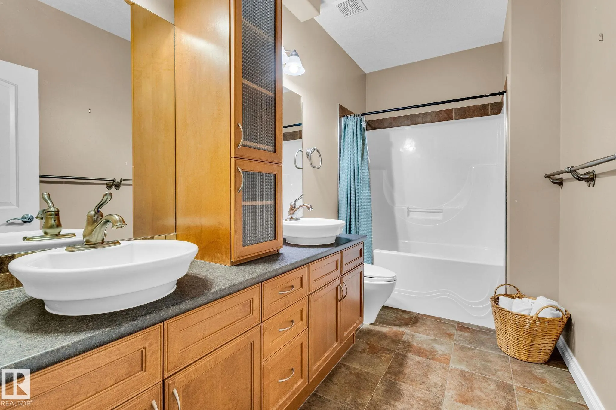 5101 CHATEAU Court