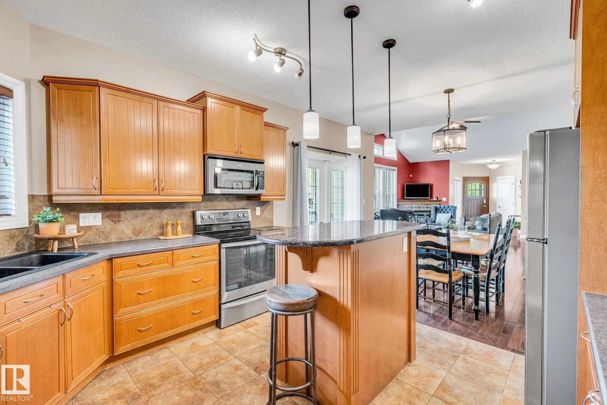 5101 CHATEAU Court