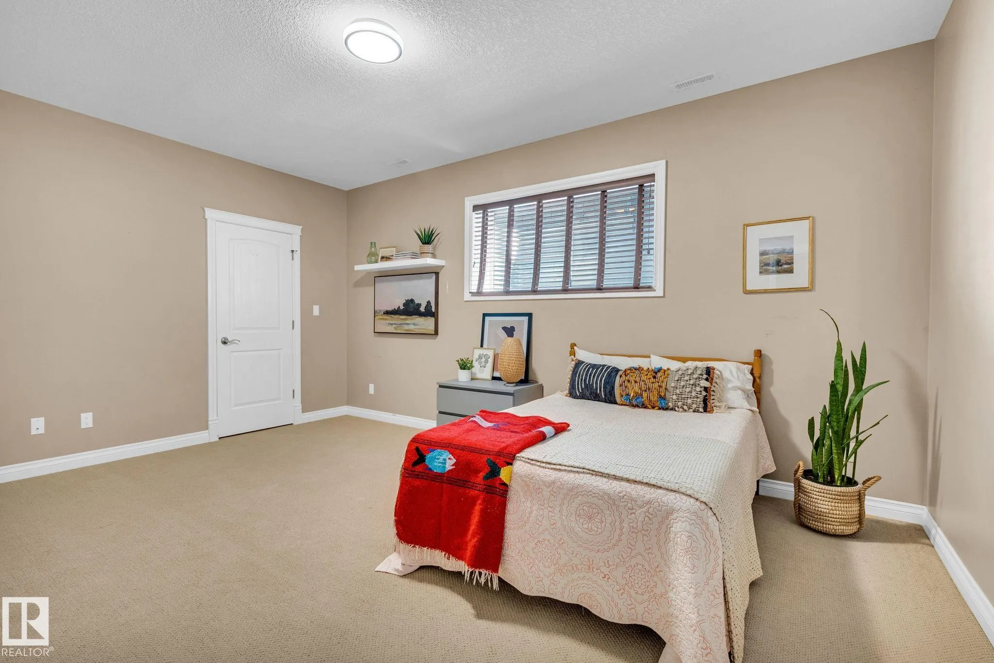 5101 CHATEAU Court