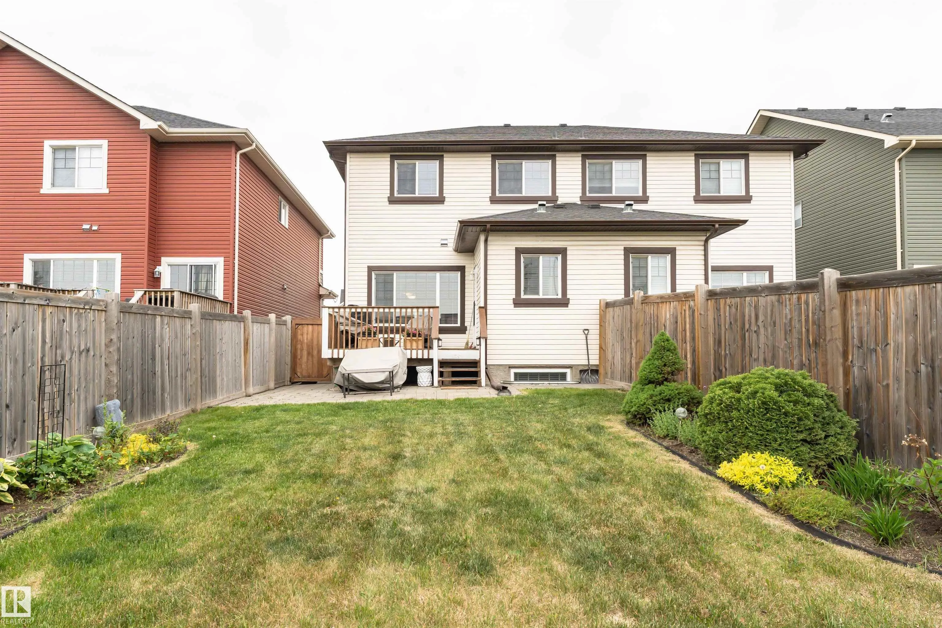 7598 ELLESMERE Way