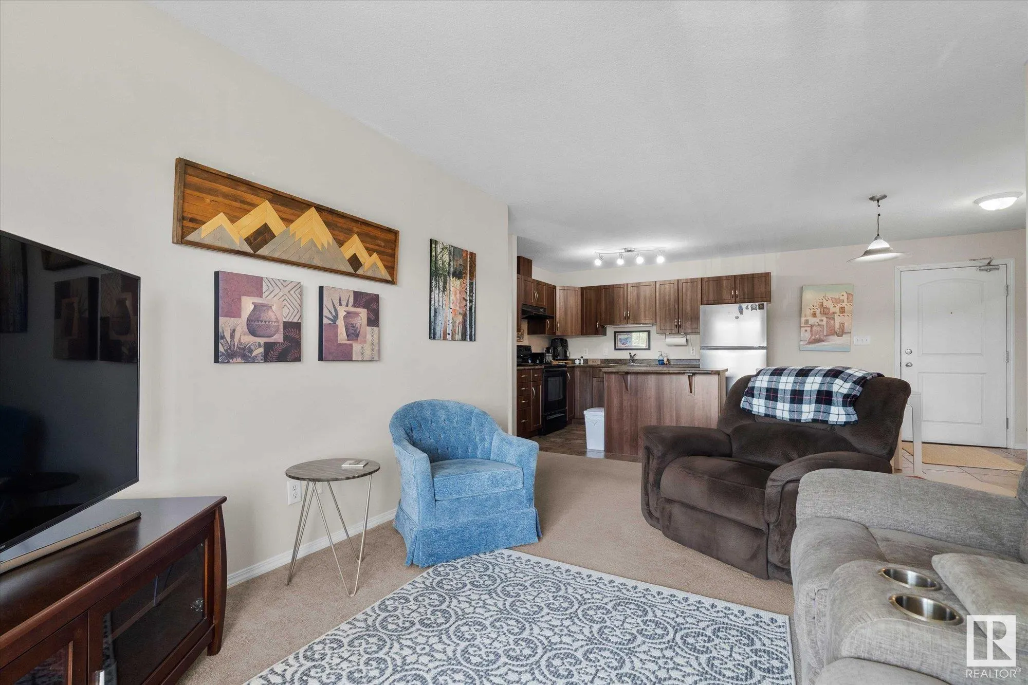 50 WOODSMERE