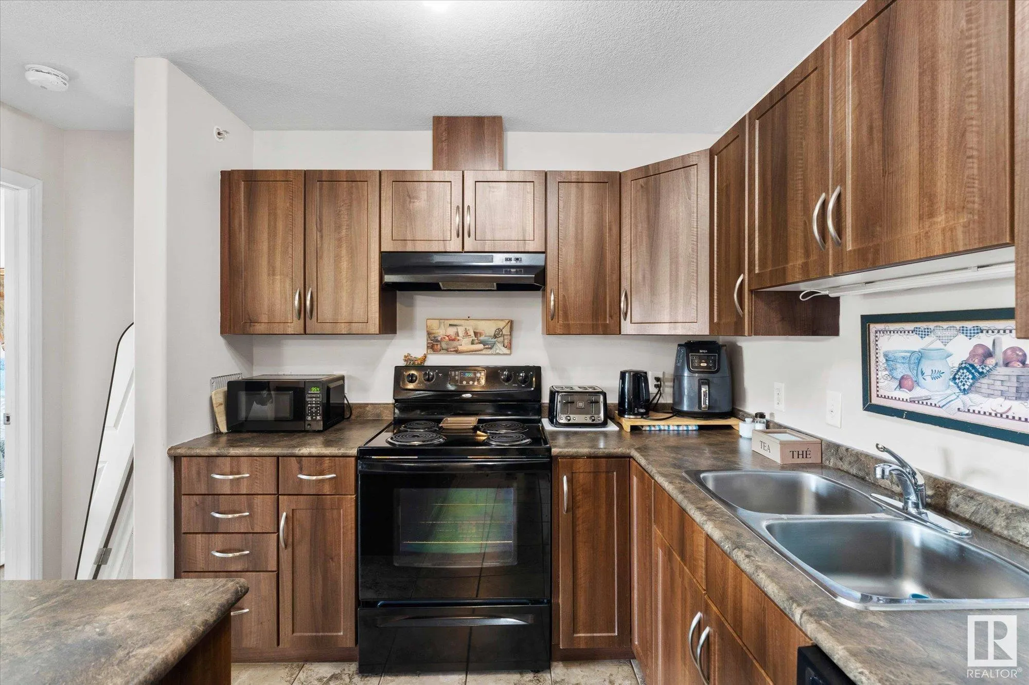 50 WOODSMERE