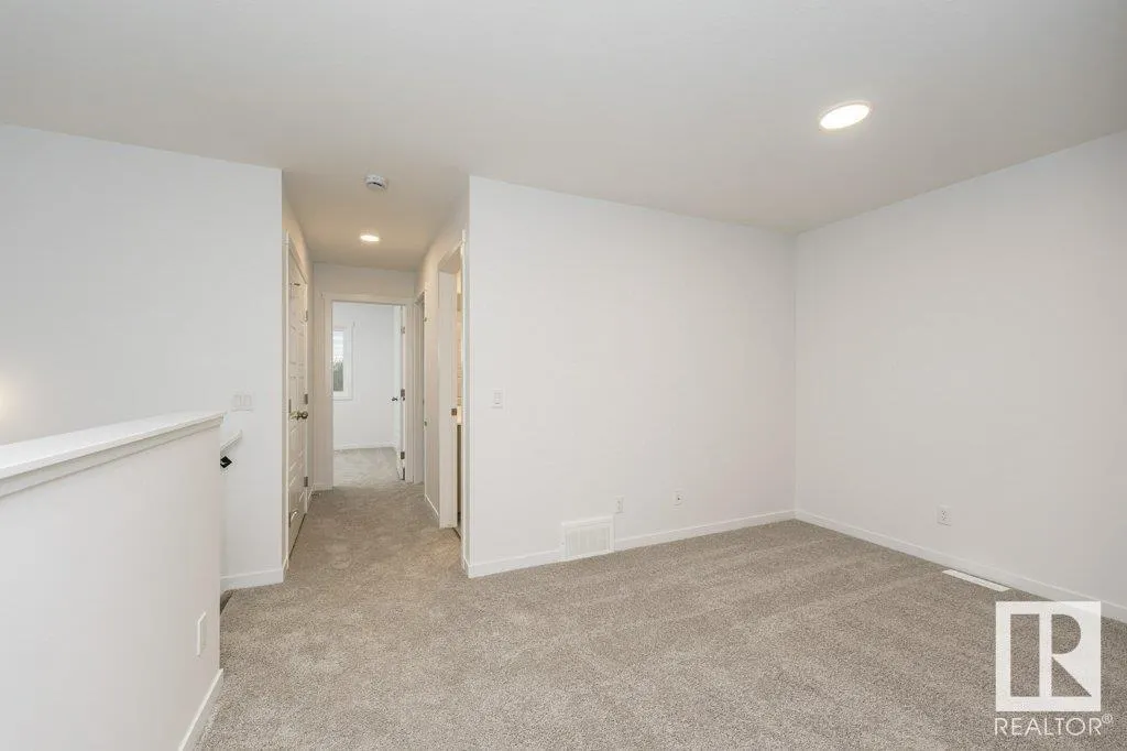 3957 WREN Loop