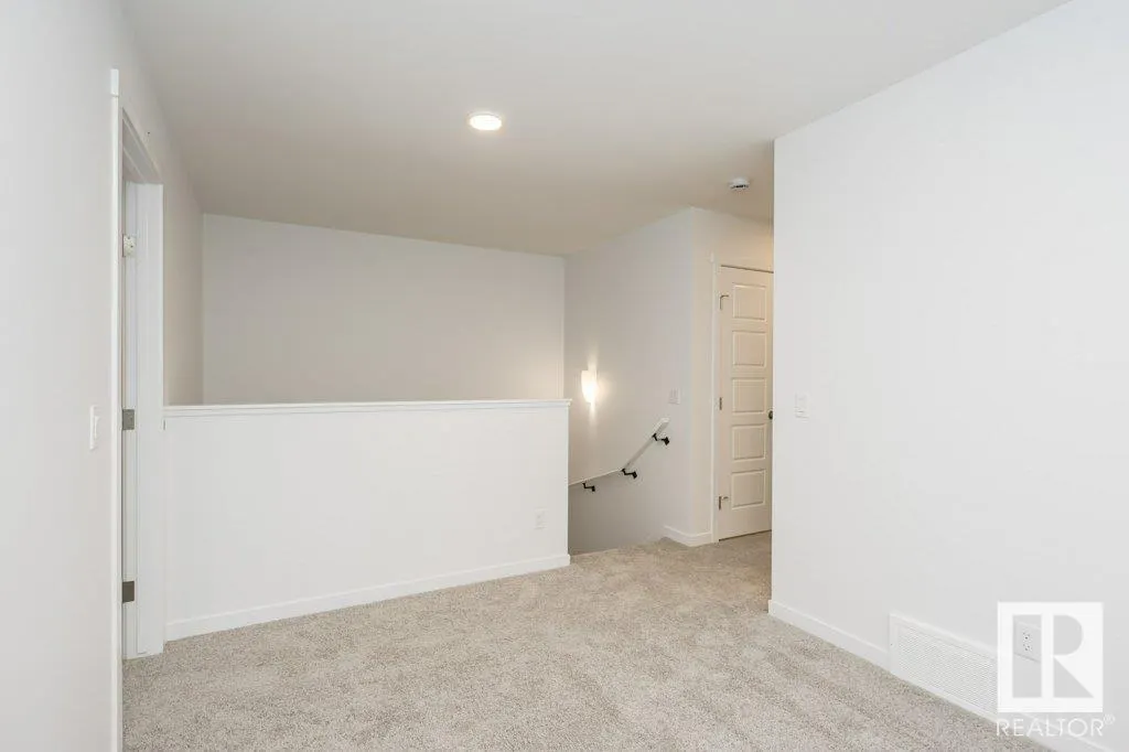 3957 WREN Loop