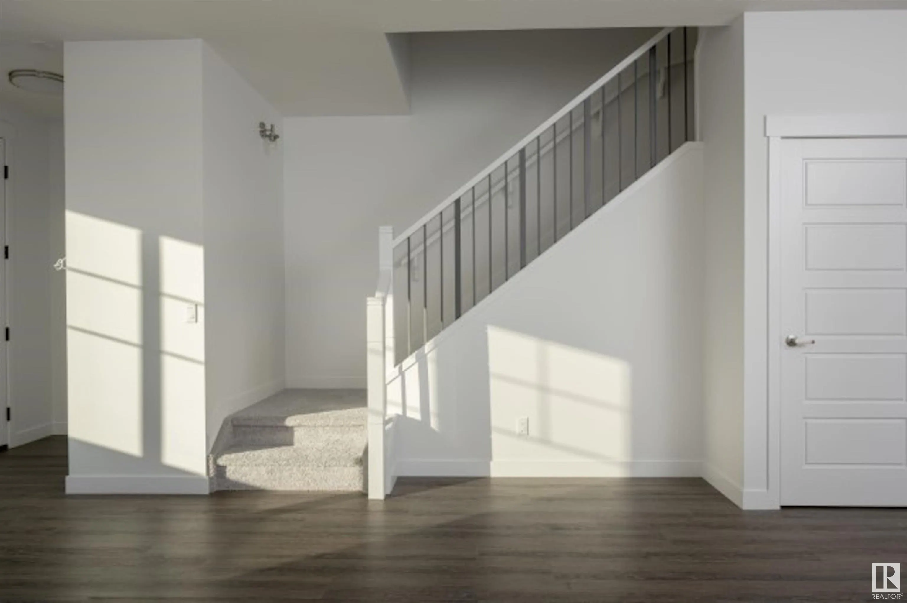 3957 WREN Loop