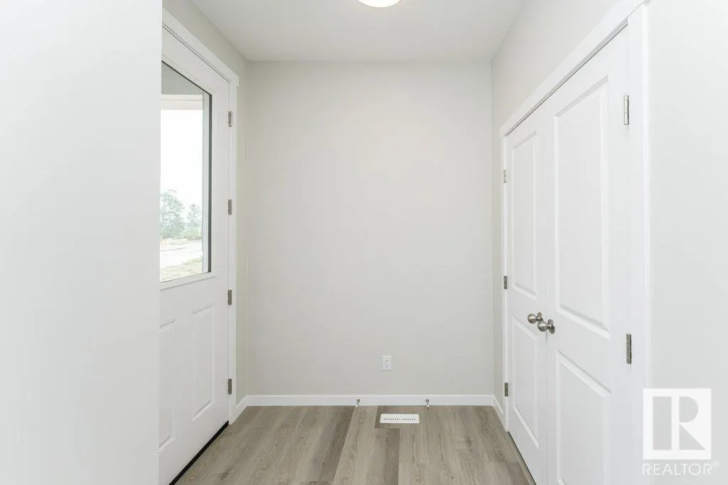 3945 WREN Loop