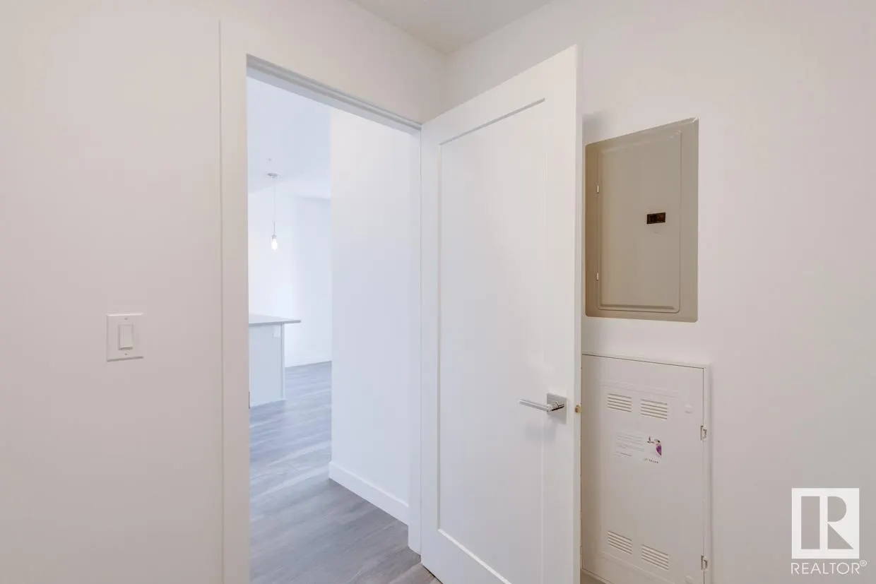1316 WINDEREMERE Way