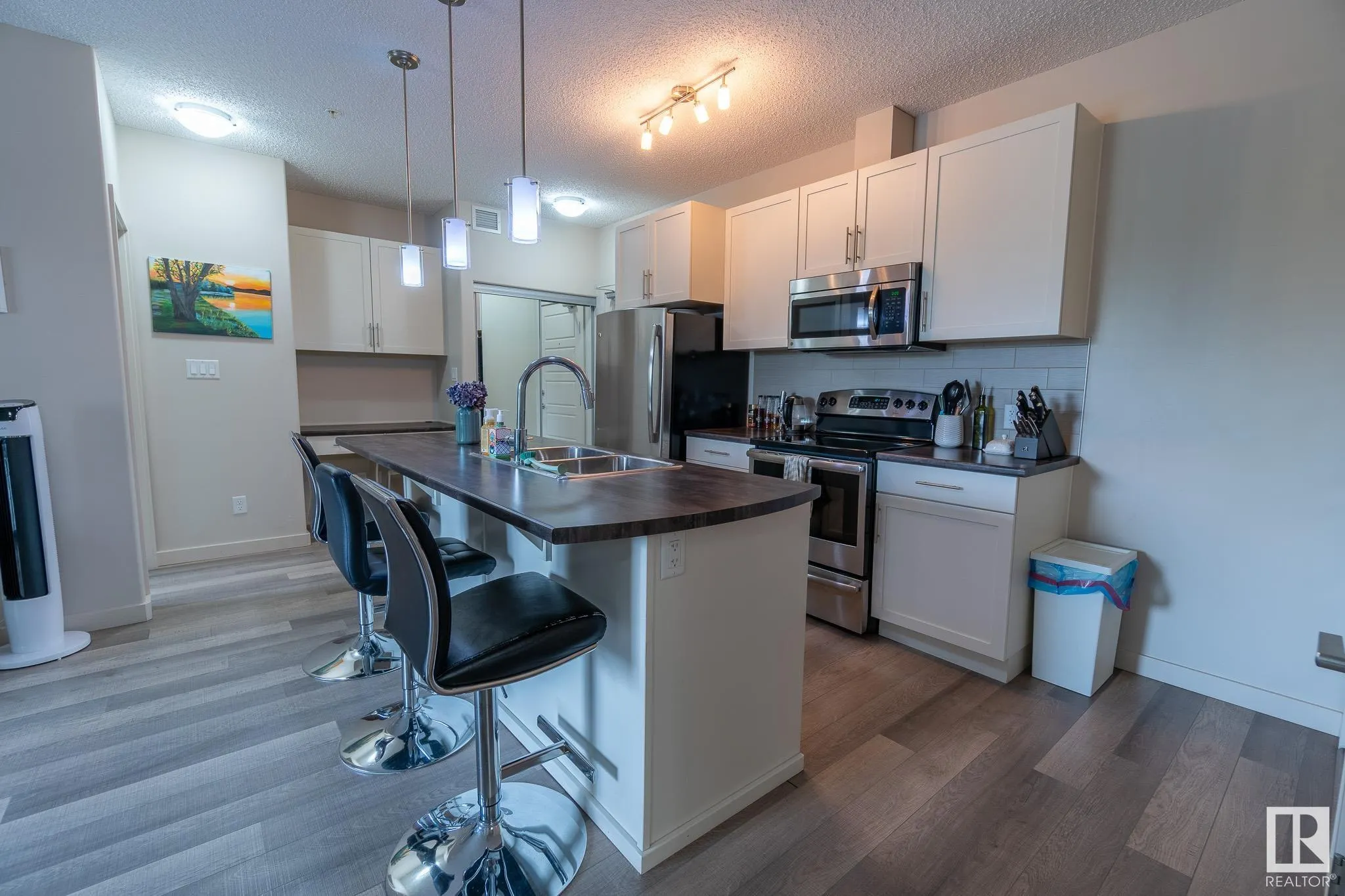 1144 Adamson Drive