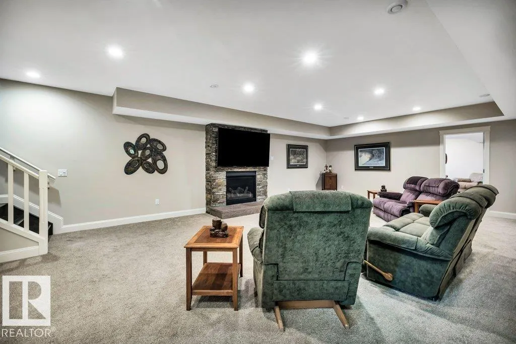8 52329 Rge Rd 13