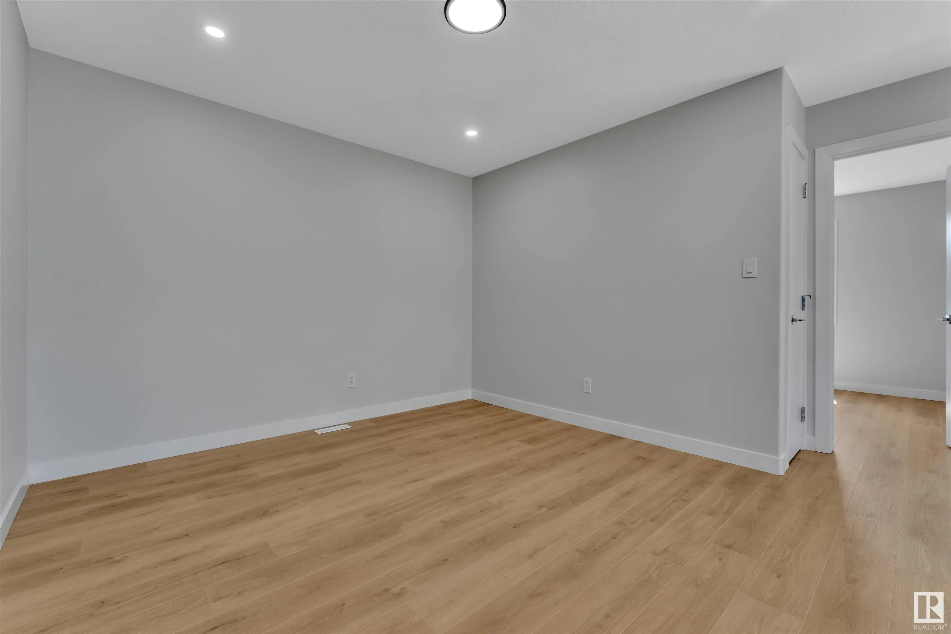 23 Westwyck Link