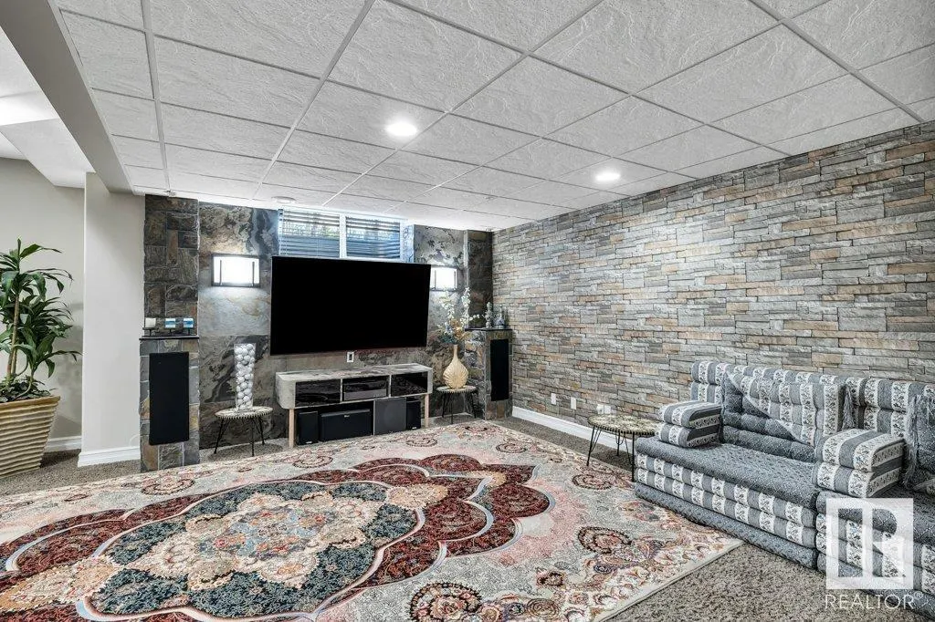 53302 261 Range Road
