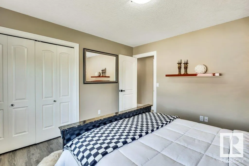 53302 261 Range Road