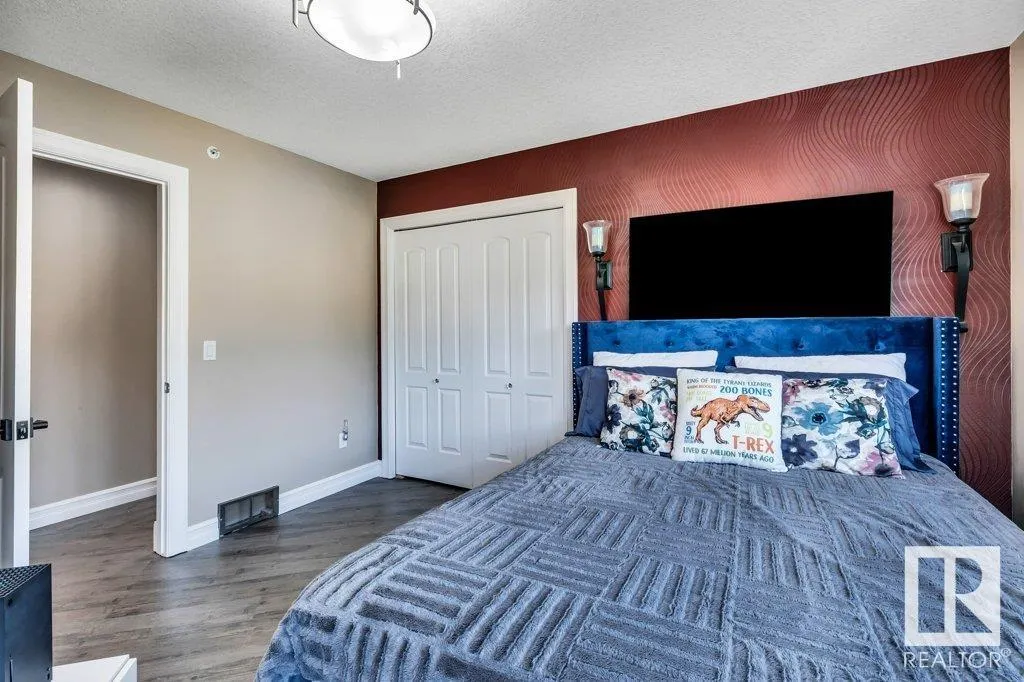 53302 261 Range Road