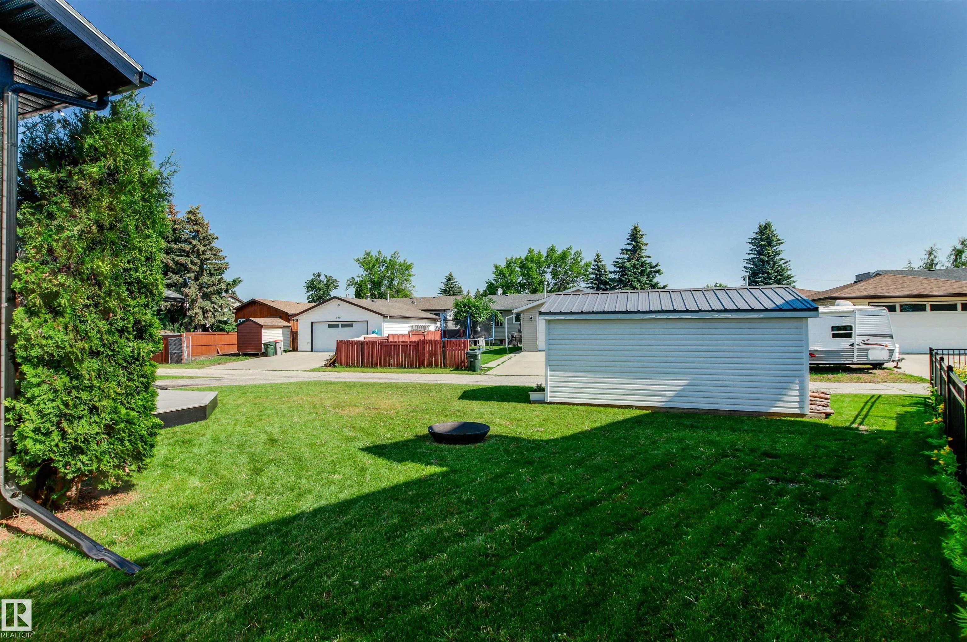63 GLENWOOD Crescent