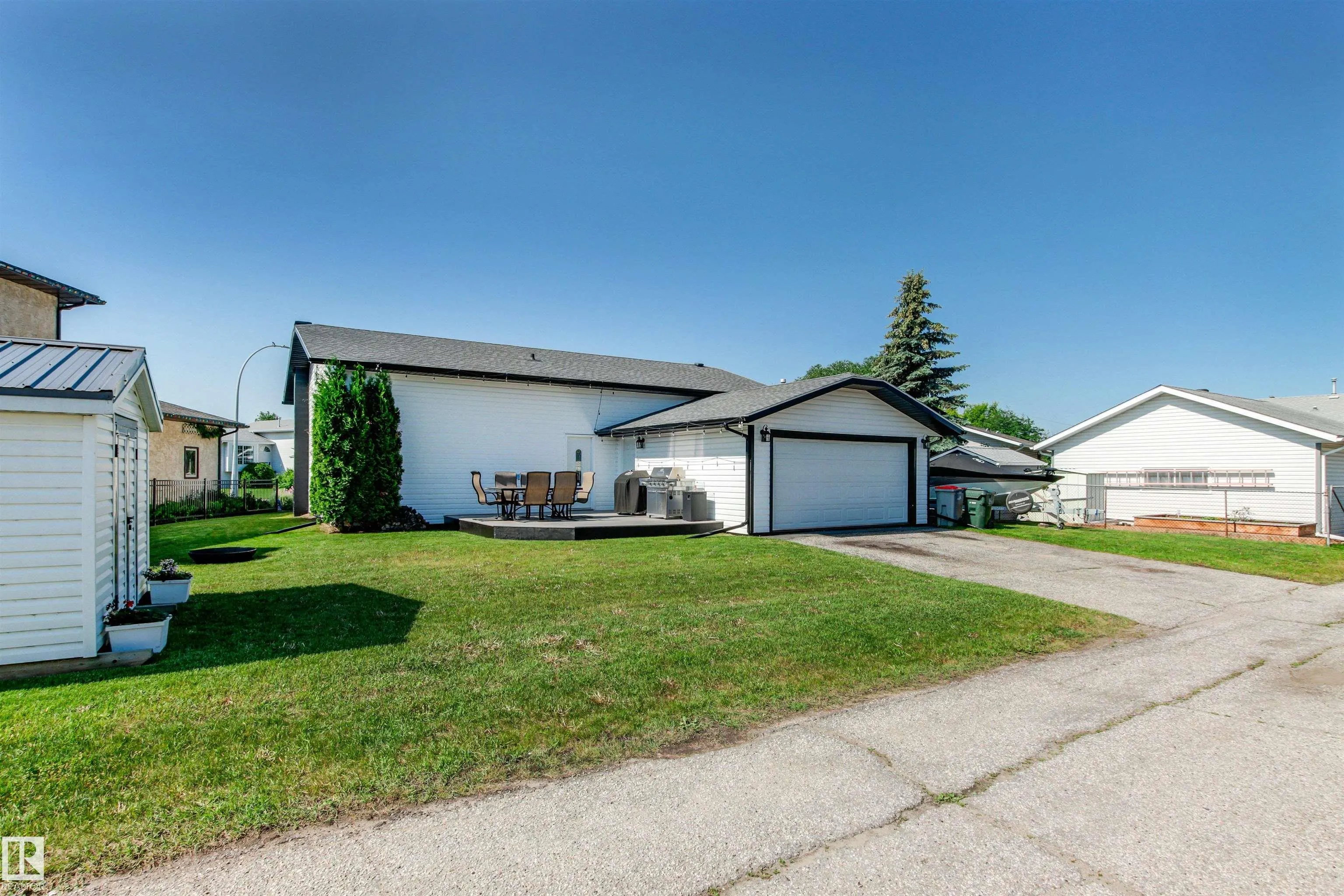63 GLENWOOD Crescent